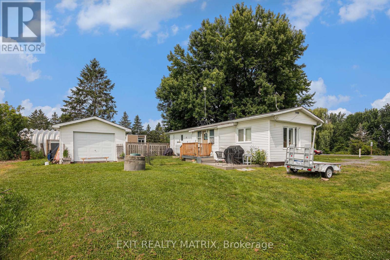 870 Concession 1 Road, Alfred And Plantagenet, Ontario  K0B 1L0 - Photo 18 - X12339584