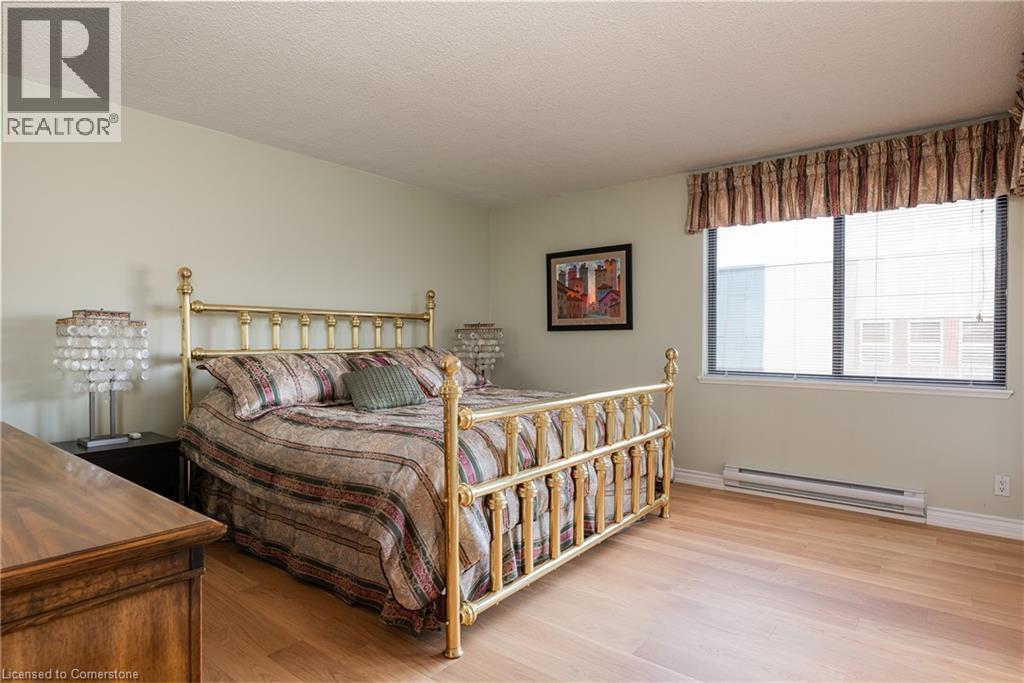 100 Lakeshore Road E Unit# 710, Oakville, Ontario  L6J 6M9 - Photo 21 - 40759609