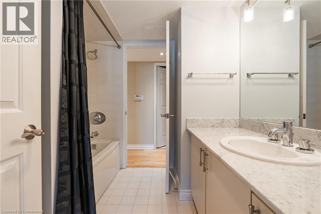 100 Lakeshore Road E Unit# 710, Oakville, Ontario  L6J 6M9 - Photo 27 - 40759609