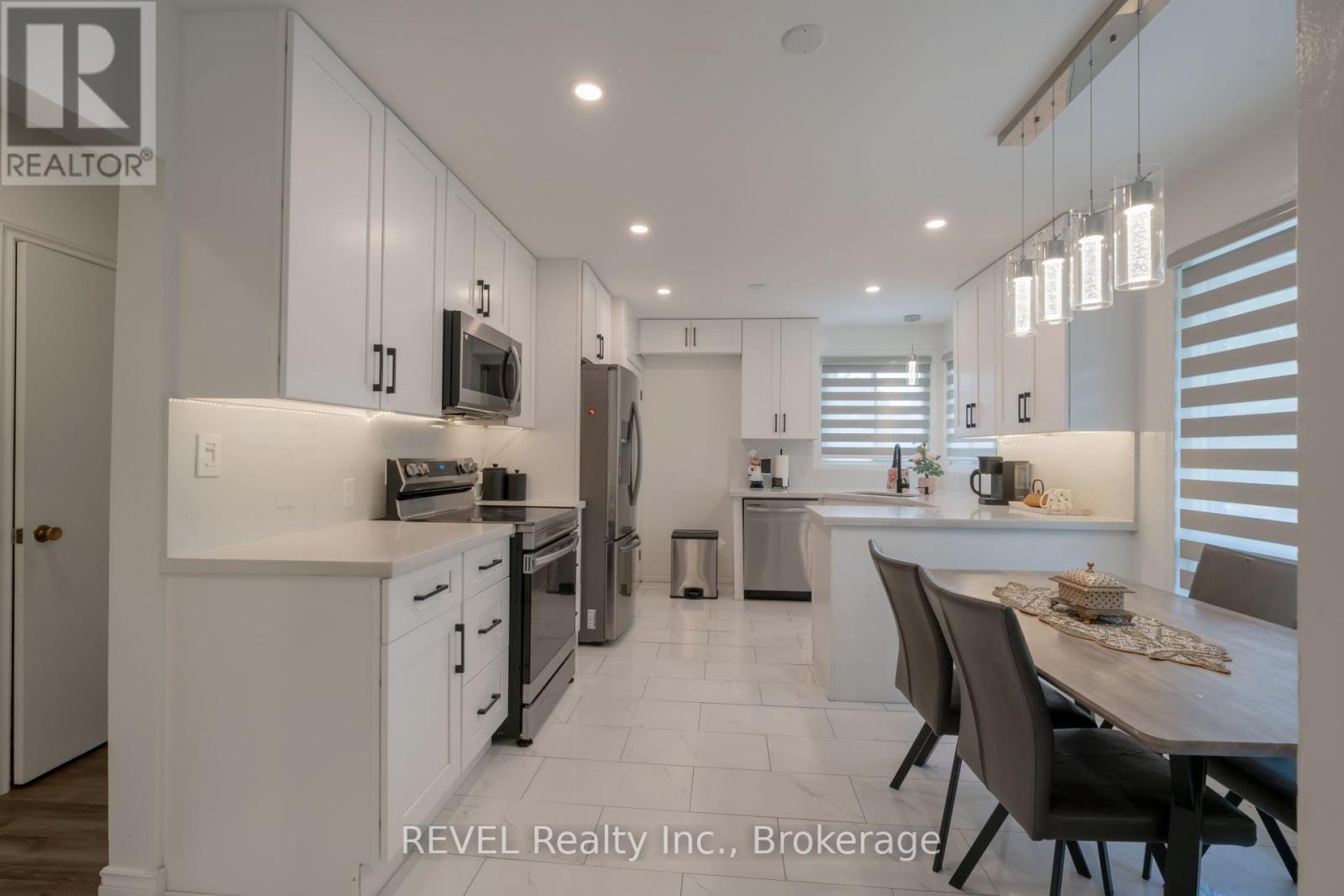 26 Hillgarden Road, St. Catharines, Ontario  L2T 2W6 - Photo 12 - X12339436