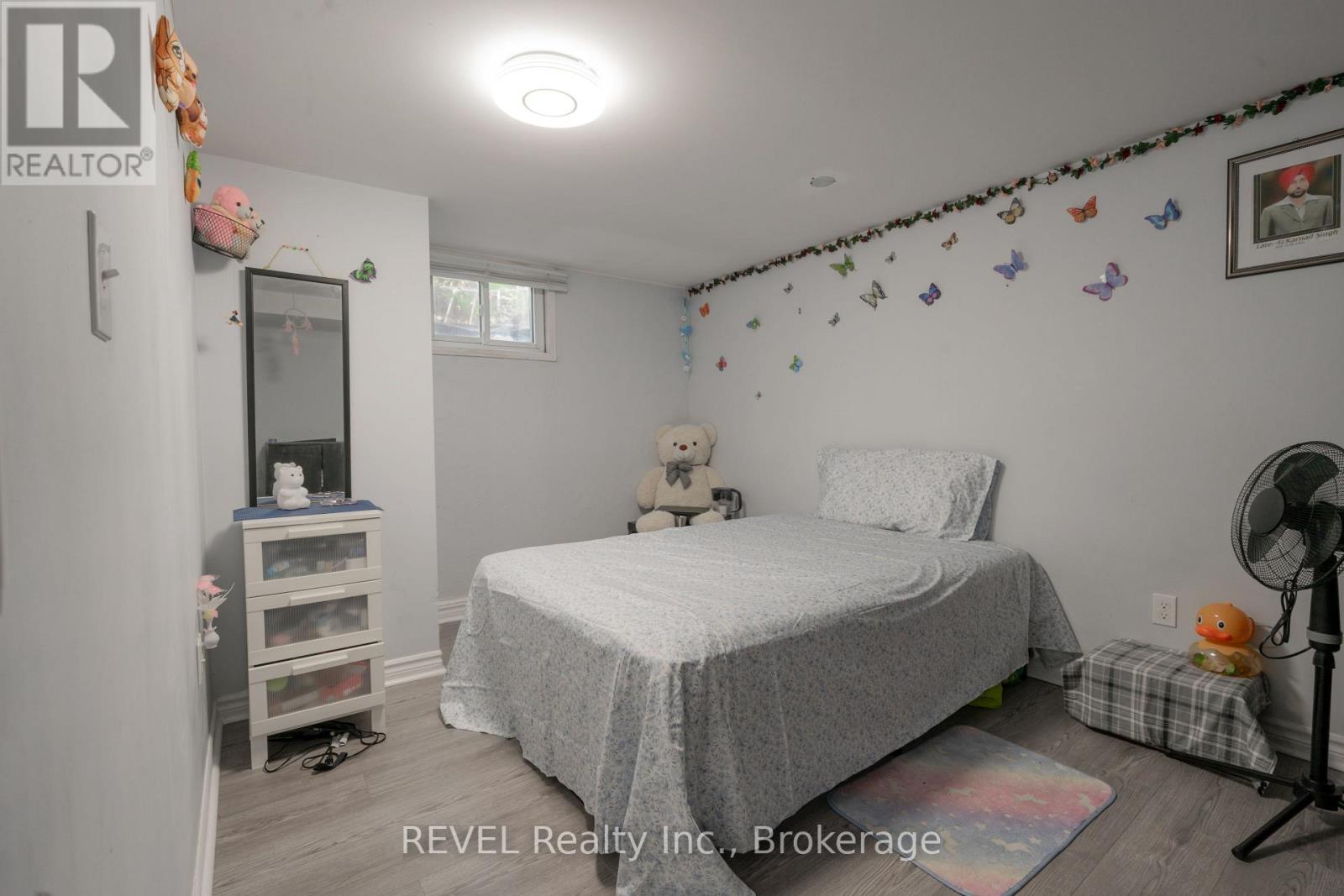 26 Hillgarden Road, St. Catharines, Ontario  L2T 2W6 - Photo 25 - X12339436
