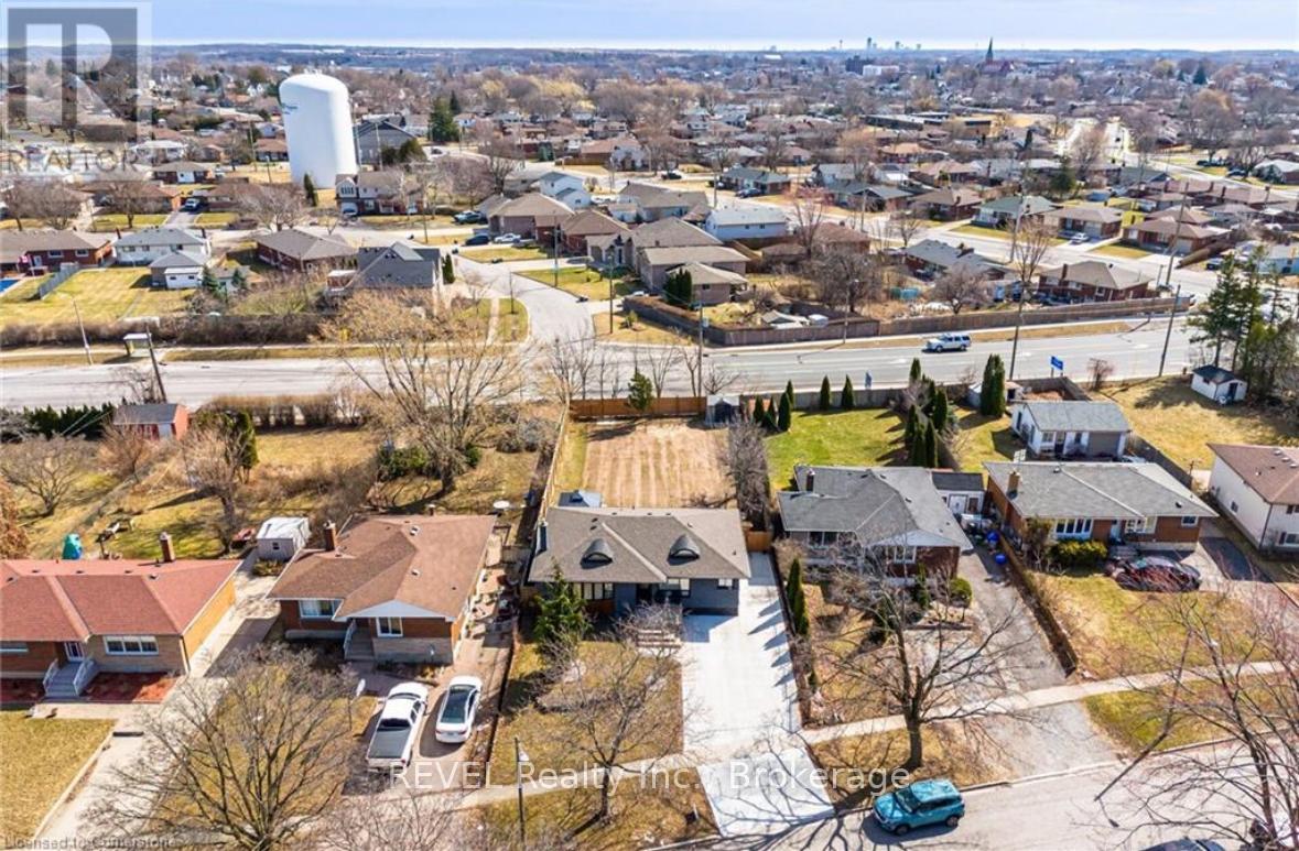 26 Hillgarden Road, St. Catharines, Ontario  L2T 2W6 - Photo 34 - X12339436