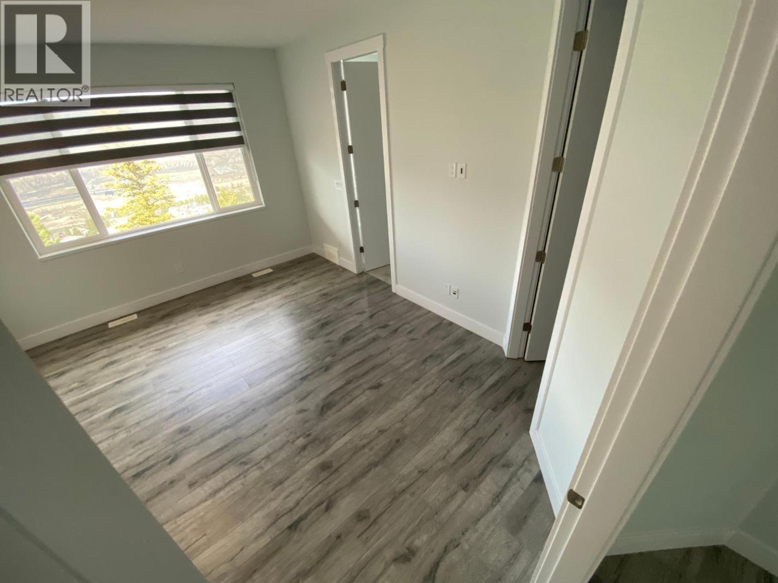 Property at 1698 BALSAM Place image 4