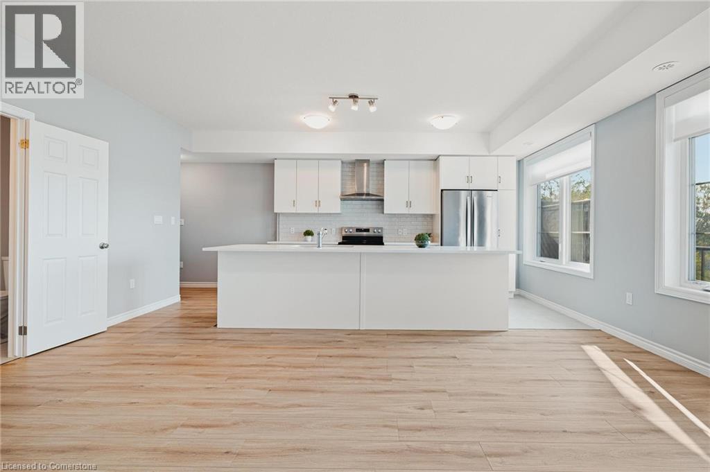 104 Lomond Lane, Kitchener, Ontario  N2R 0T6 - Photo 3 - 40759224
