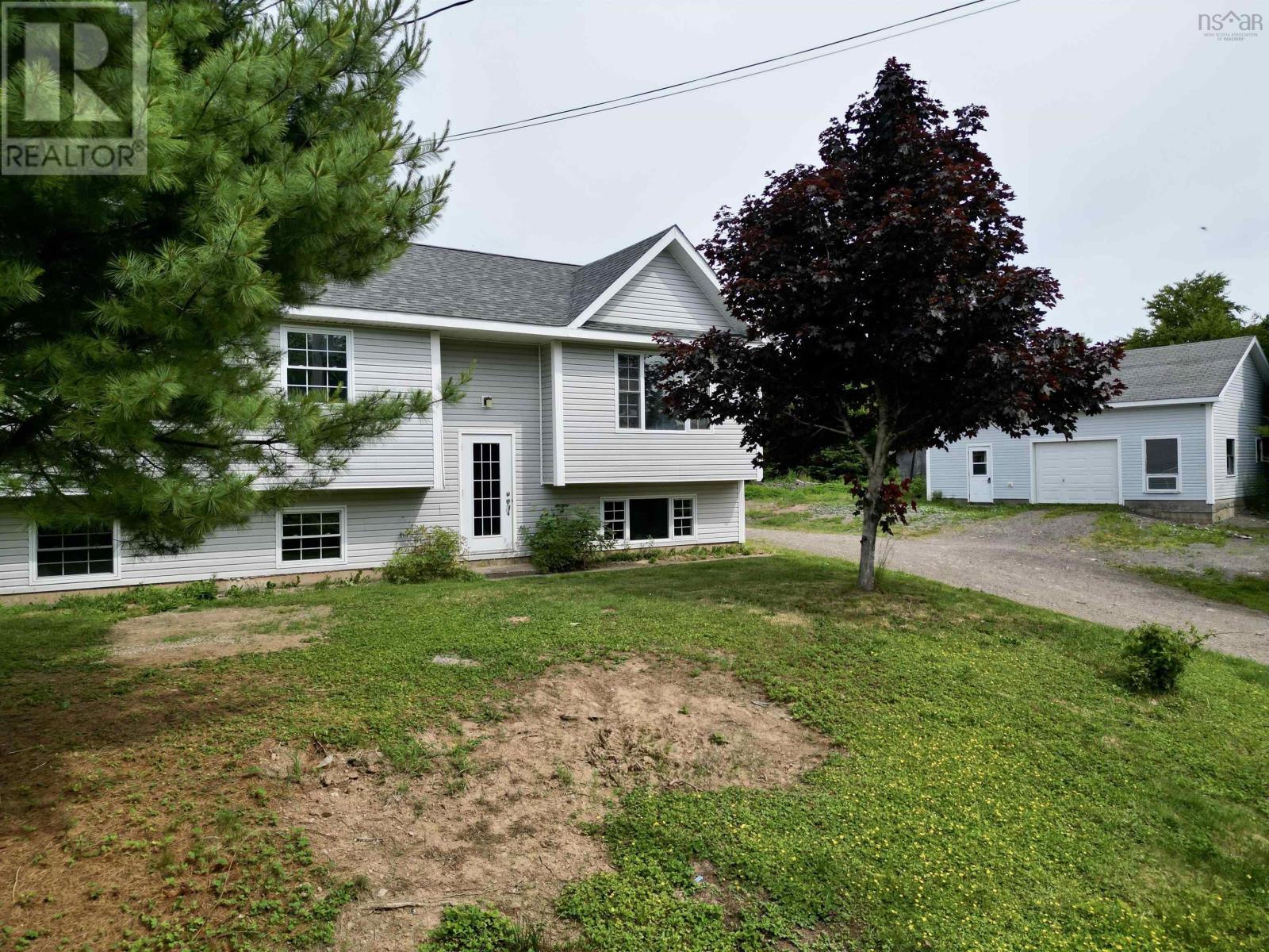 Property at 805 Grandique Road image 1