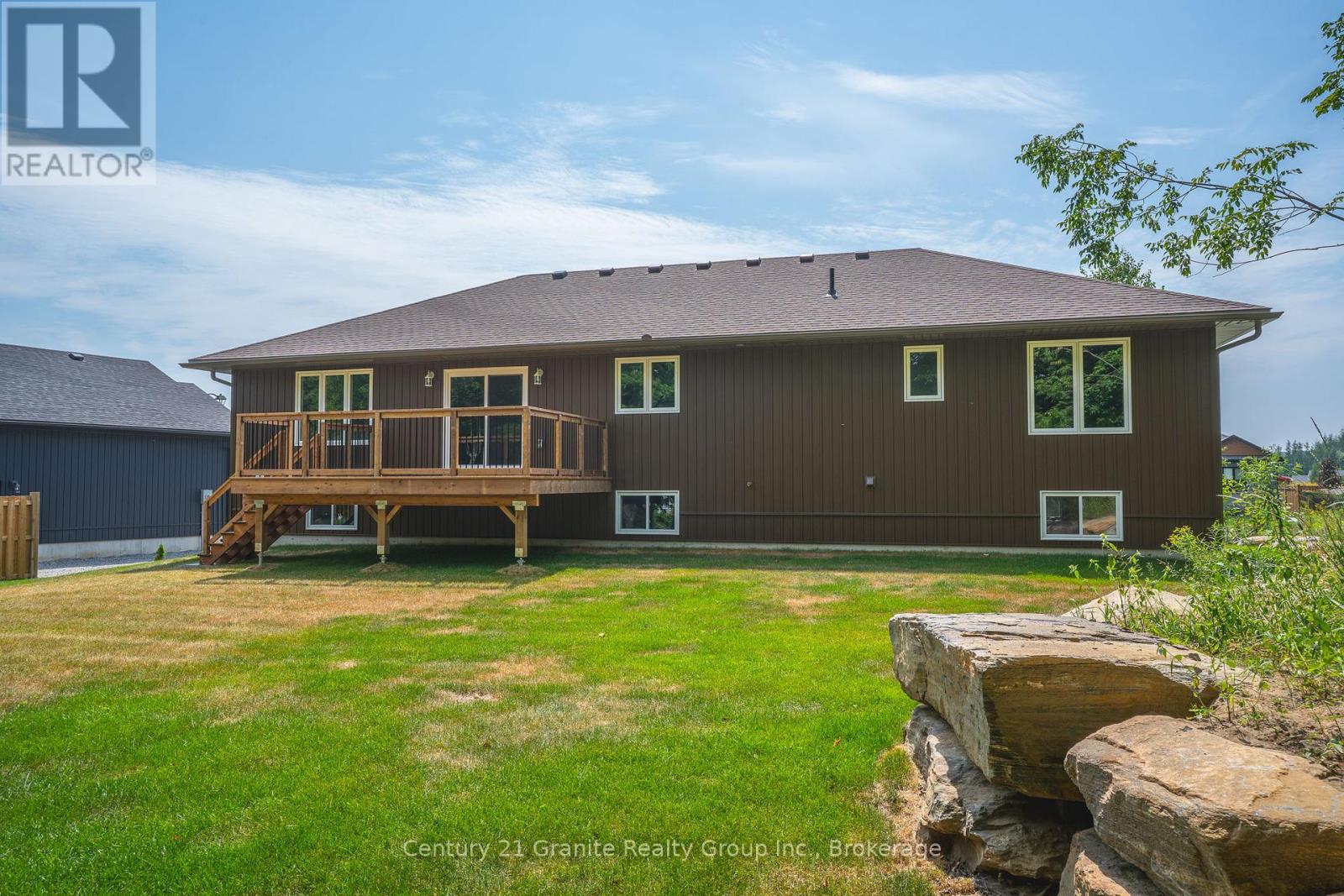 7 Marluc Avenue, Minden Hills, Ontario  K0M 2K0 - Photo 33 - X12339442