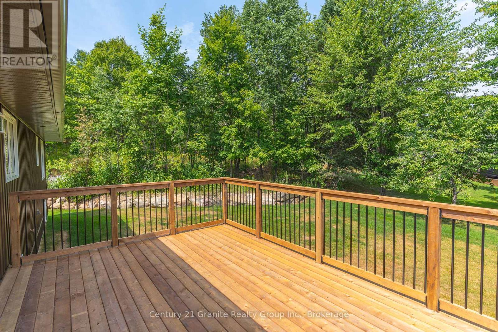 7 Marluc Avenue, Minden Hills, Ontario  K0M 2K0 - Photo 34 - X12339442