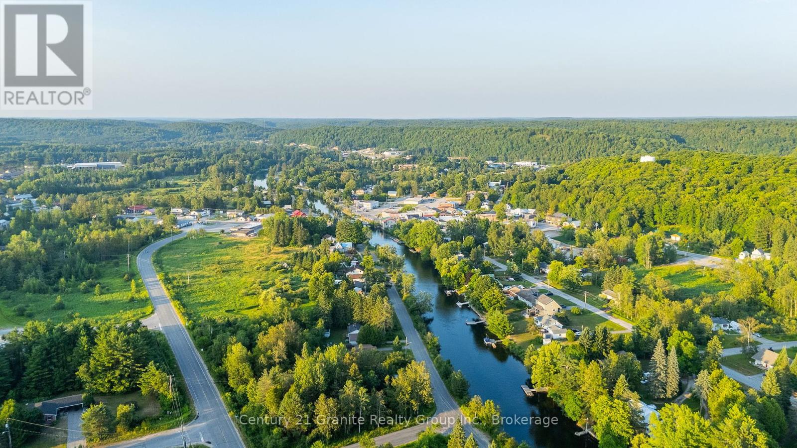 7 Marluc Avenue, Minden Hills, Ontario  K0M 2K0 - Photo 49 - X12339442