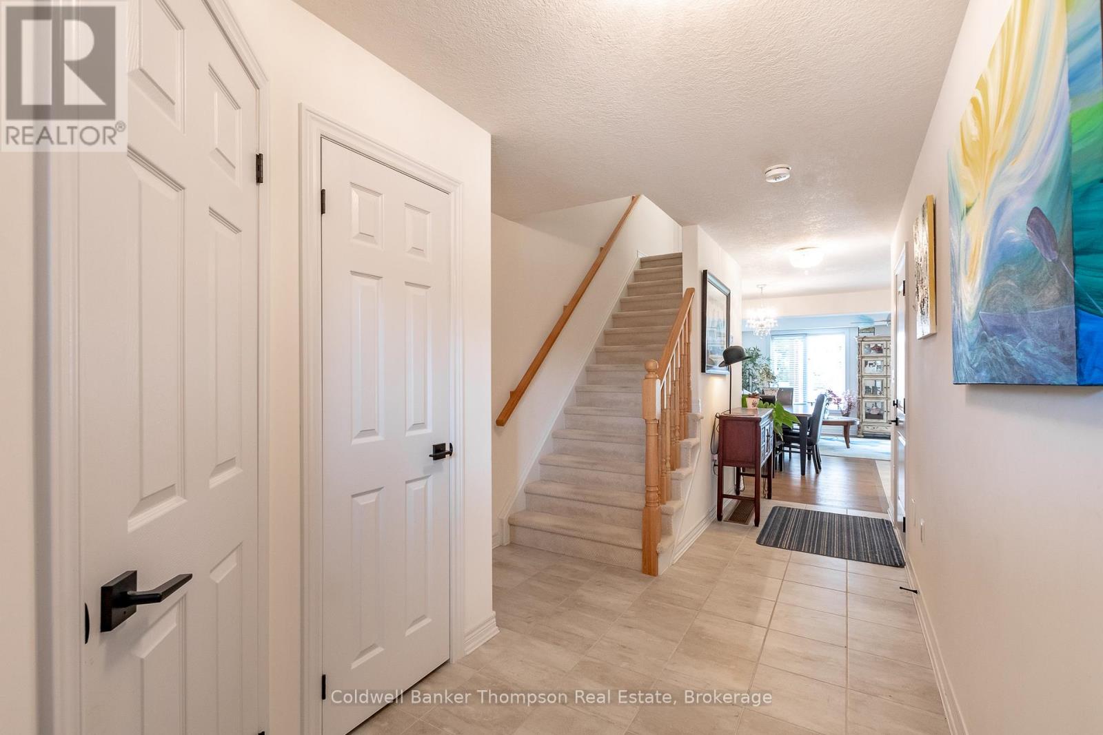 7 Kelsey Madison Court, Huntsville, Ontario  P1H 0E2 - Photo 3 - X12339474