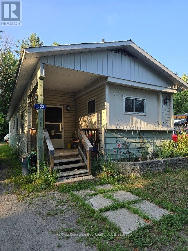 502 - 1713 Highway 11 South Highway, Gravenhurst, Ontario  P0E 1G0 - Photo 2 - X12339513
