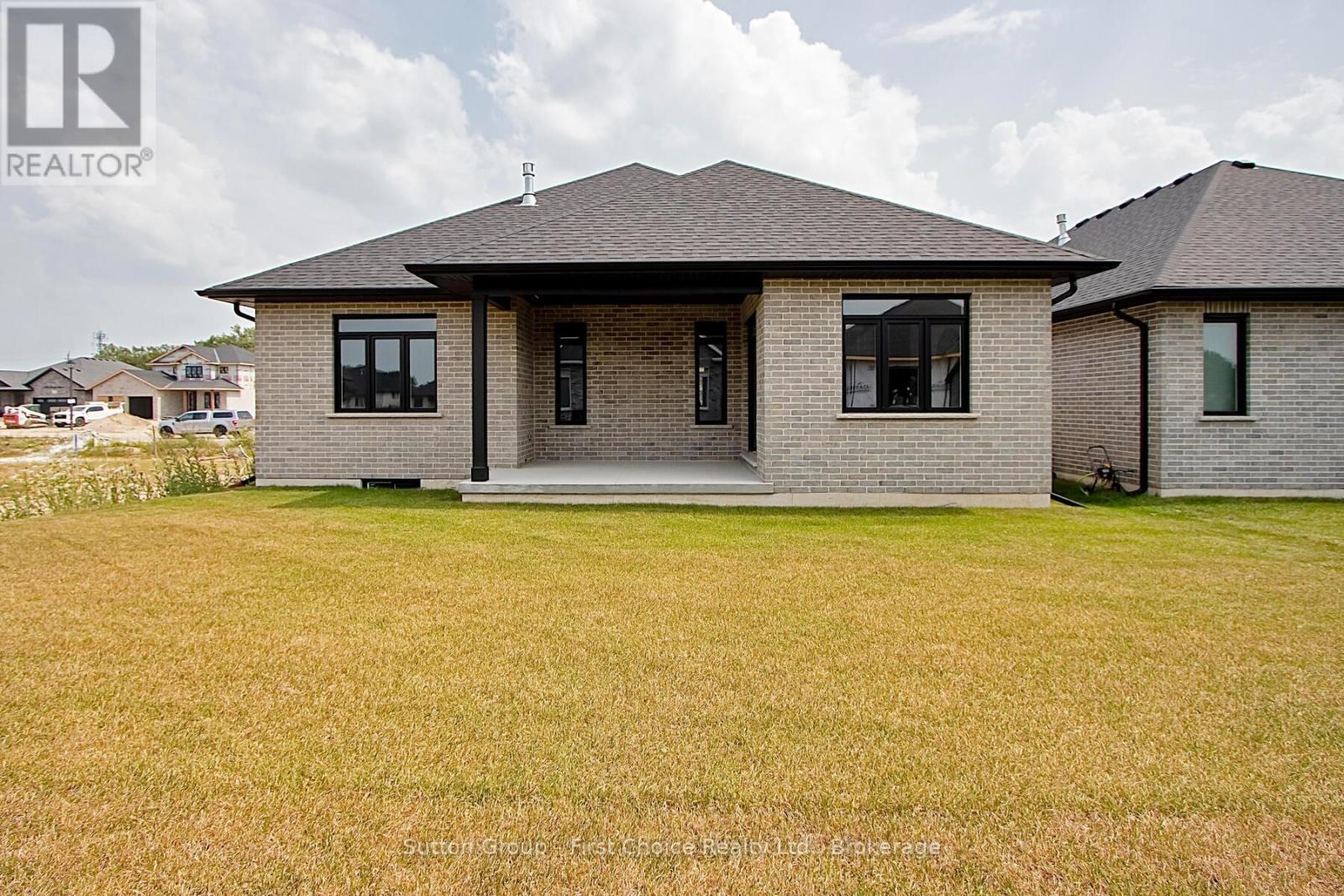 117 Kastner Street, Stratford, Ontario  N5A 0J7 - Photo 30 - X12339589