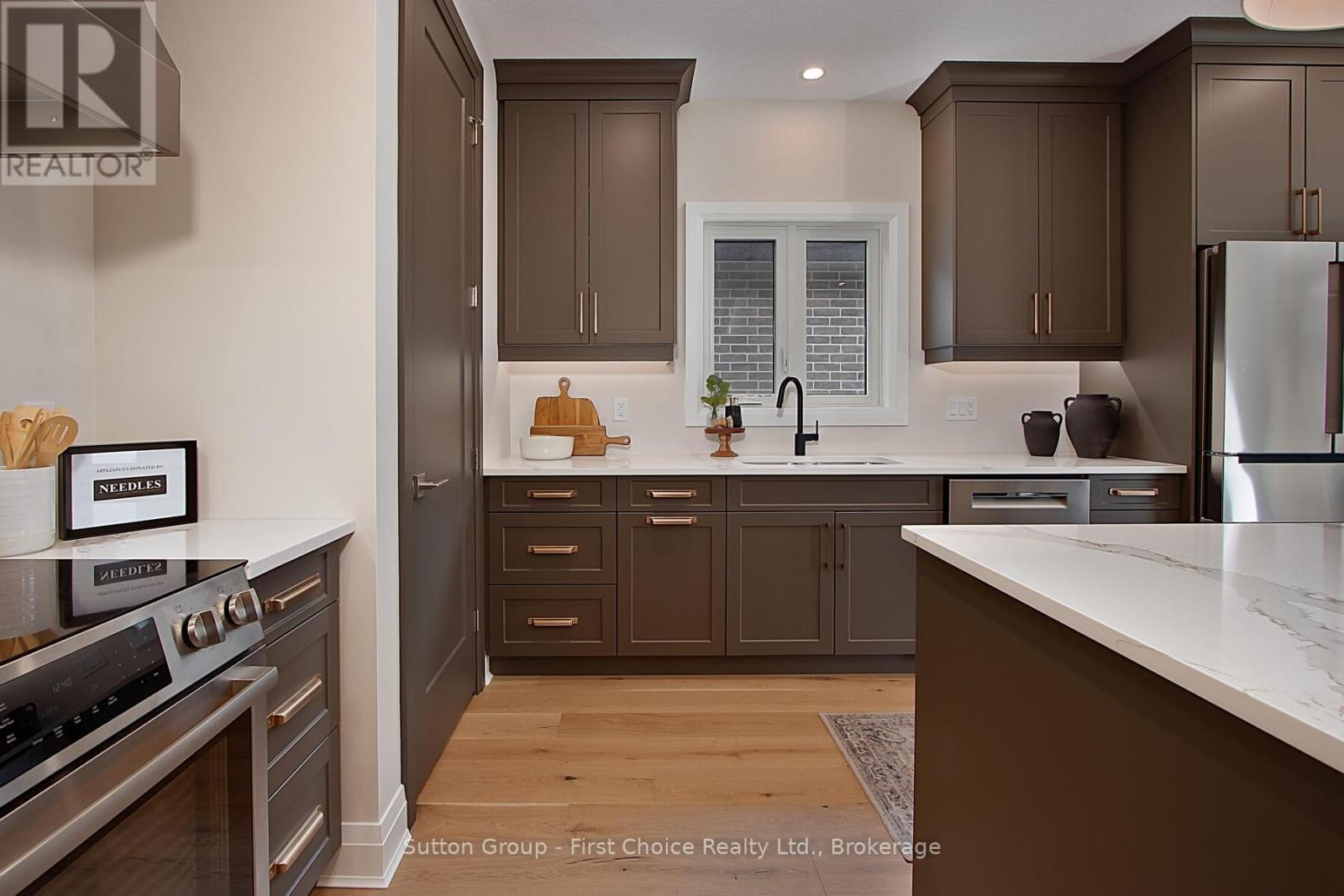 117 Kastner Street, Stratford, Ontario  N5A 0J7 - Photo 7 - X12339589
