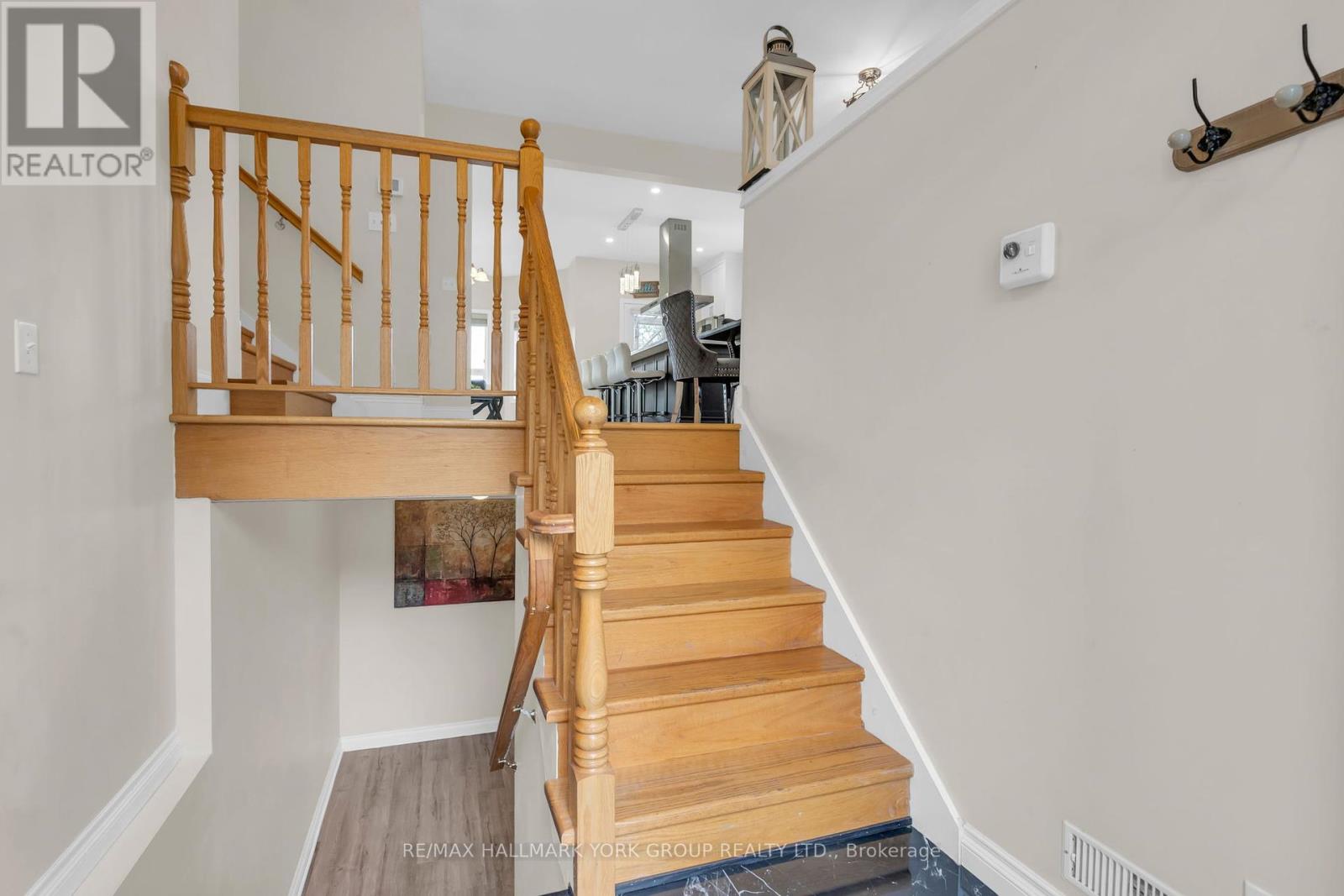 Property at 36 BALL AVENUE E image 3