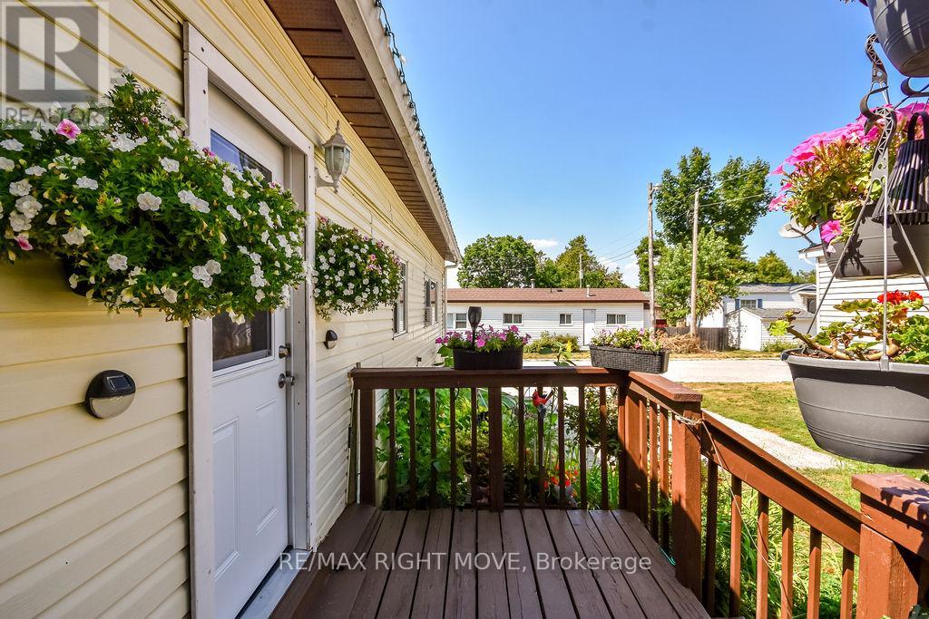 1331 Hilltop Road, Severn, Ontario  L3V 0V1 - Photo 3 - S12339383