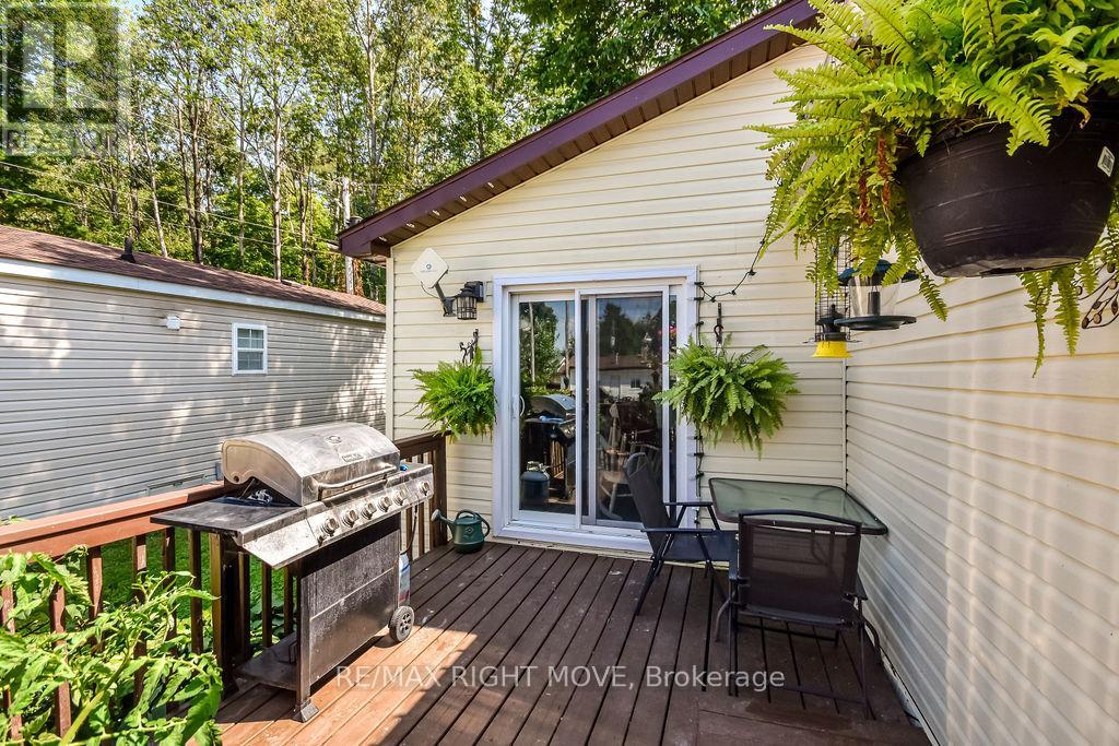 1331 Hilltop Road, Severn, Ontario  L3V 0V1 - Photo 4 - S12339383