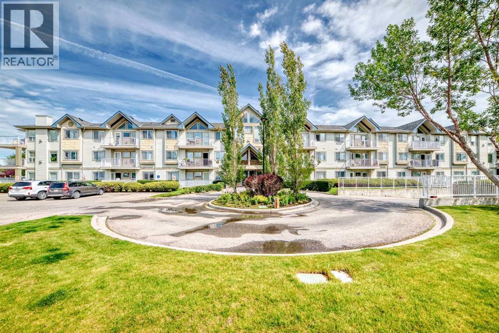 313, 7 Harvest Gold Manor Ne, Calgary, Alberta  T3K 4Y3 - Photo 3 - A2246940
