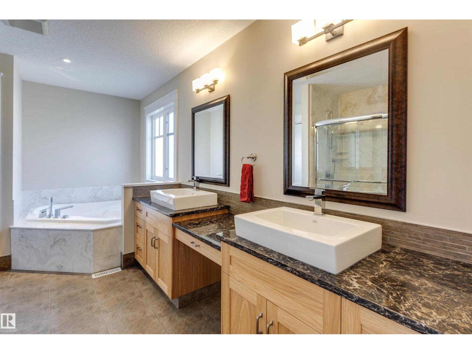 11026 80 Av Nw, Edmonton, Alberta  T6G 0R3 - Photo 38 - E4452523