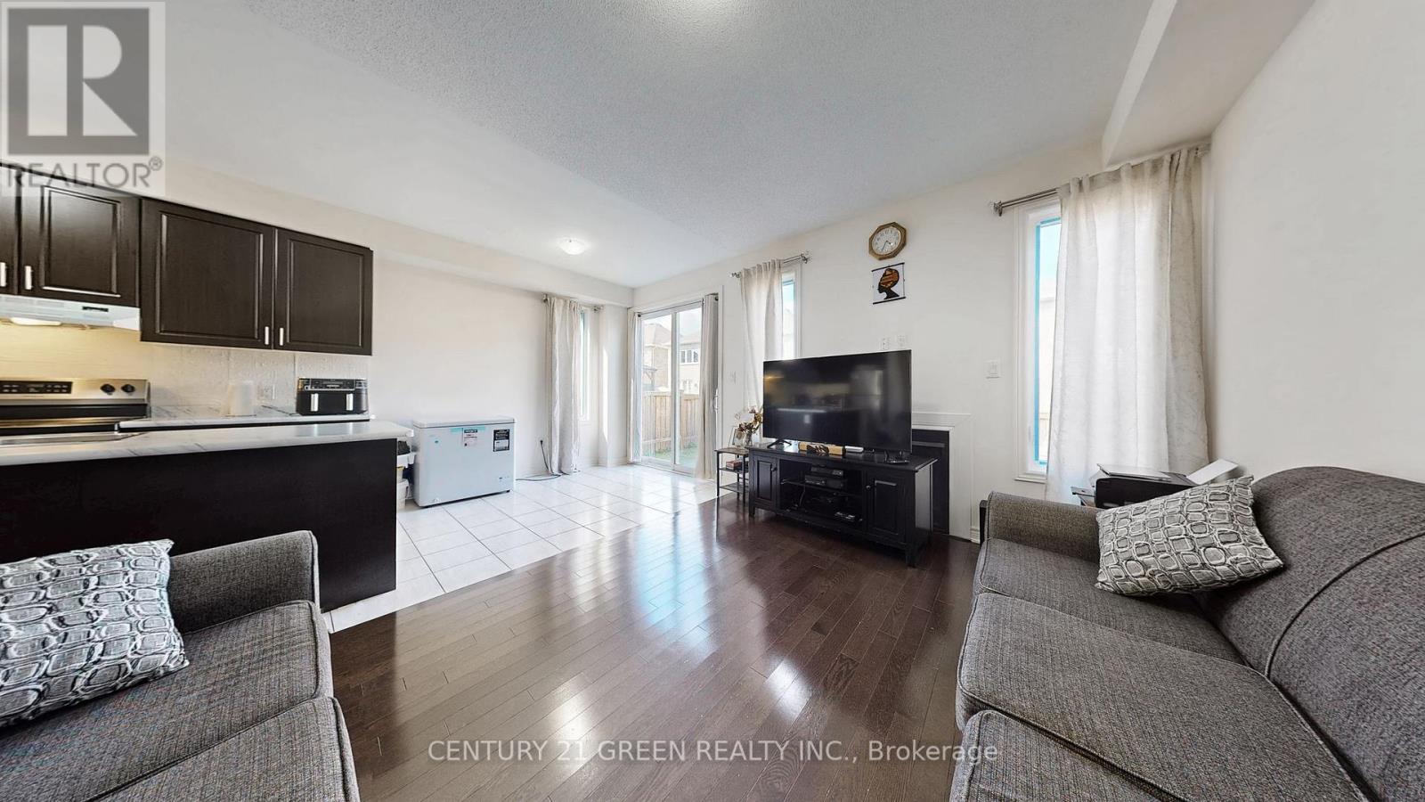 30 Canary Close, Brampton (Credit Valley), Ontario  L6X 5L1 - Photo 10 - W12339379