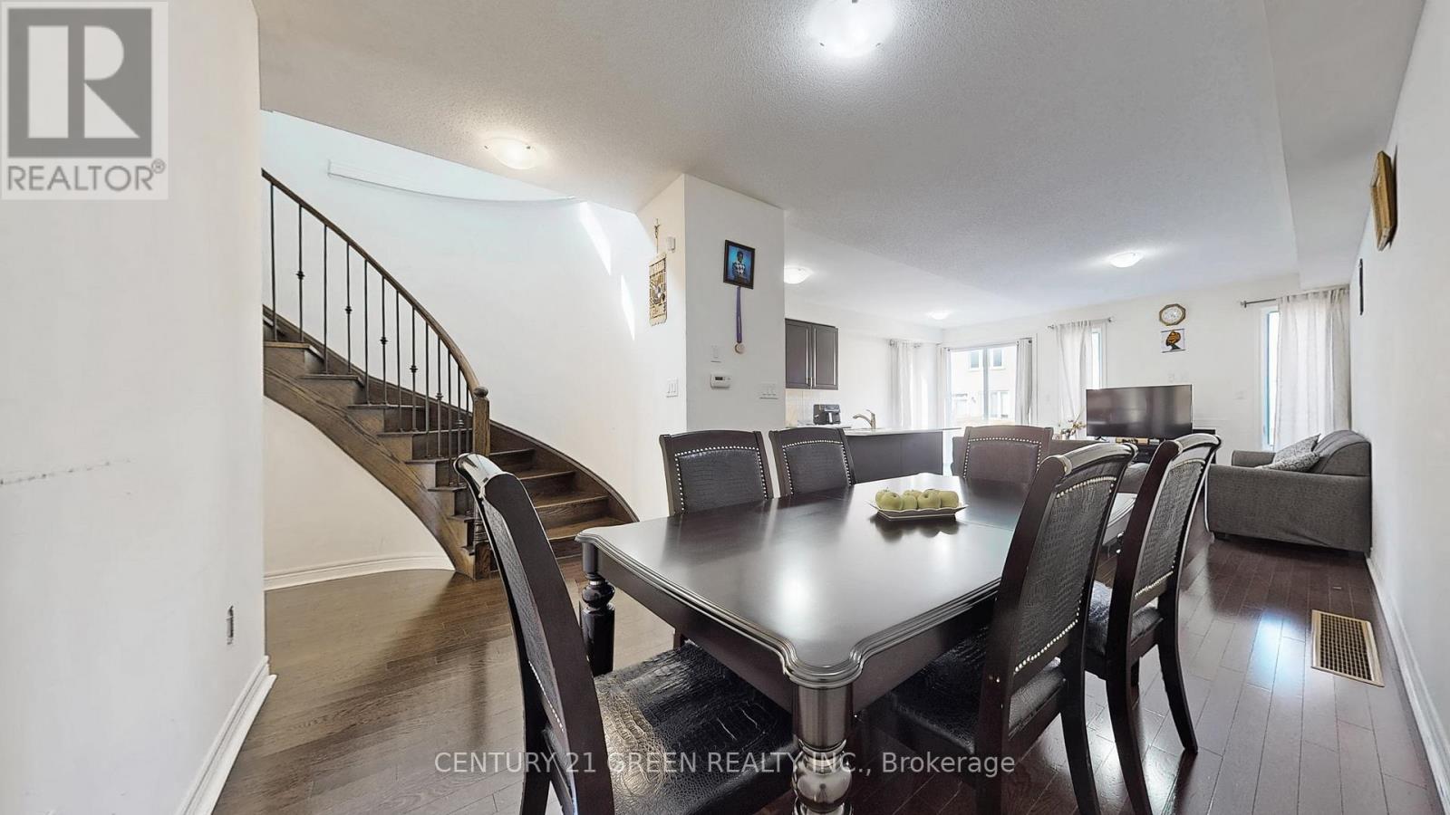 30 Canary Close, Brampton (Credit Valley), Ontario  L6X 5L1 - Photo 12 - W12339379