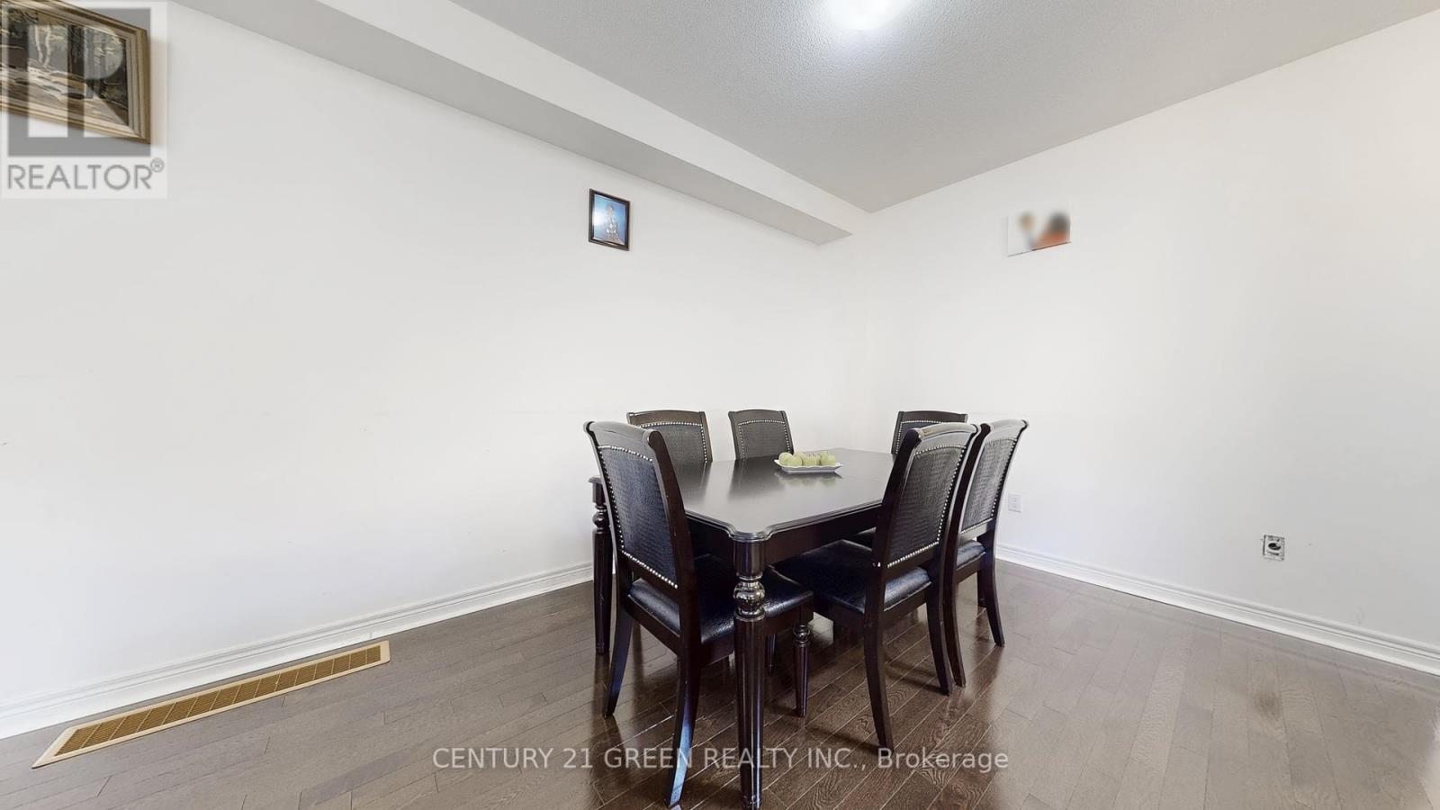 30 Canary Close, Brampton (Credit Valley), Ontario  L6X 5L1 - Photo 13 - W12339379