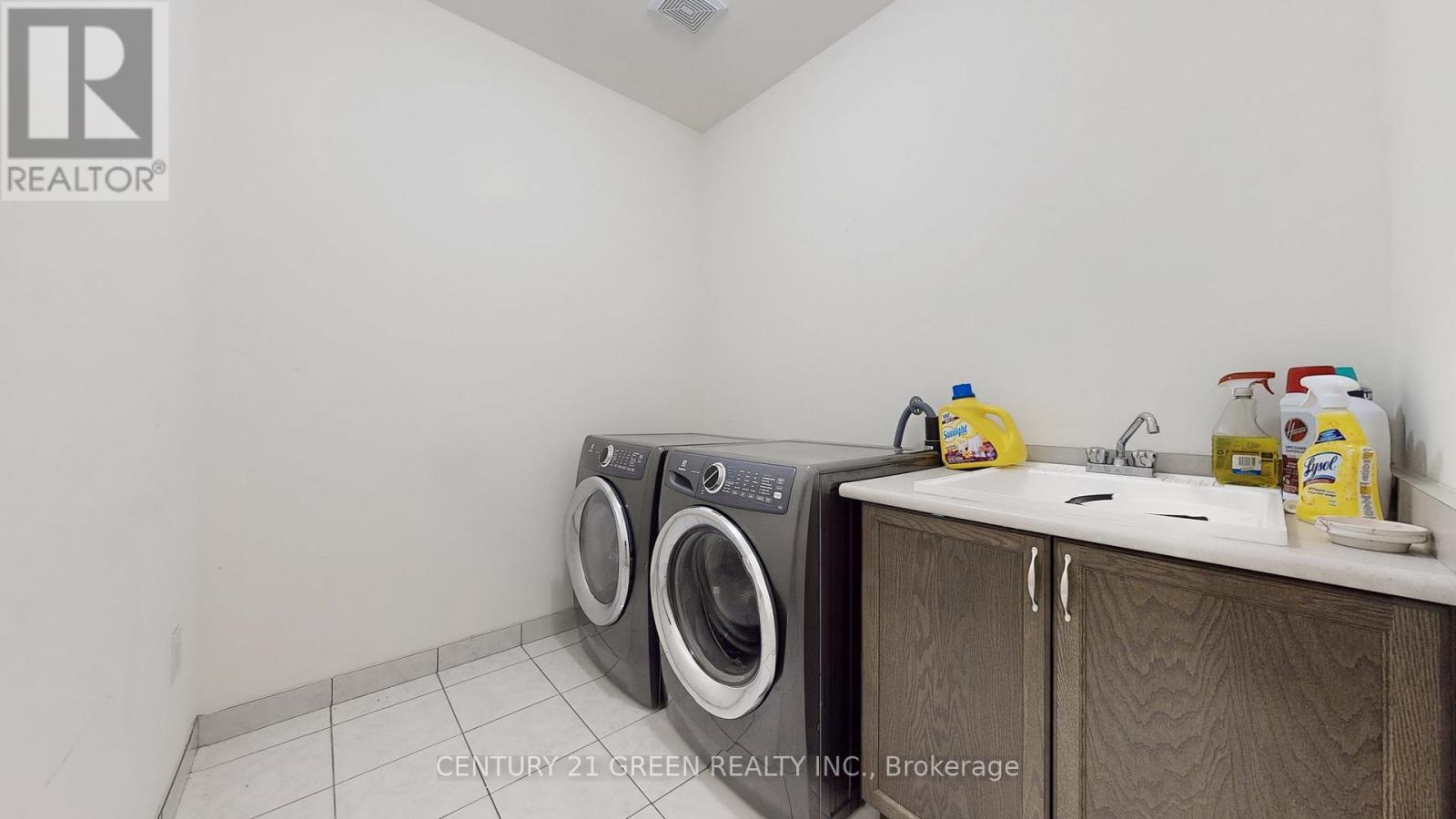 30 Canary Close, Brampton (Credit Valley), Ontario  L6X 5L1 - Photo 33 - W12339379