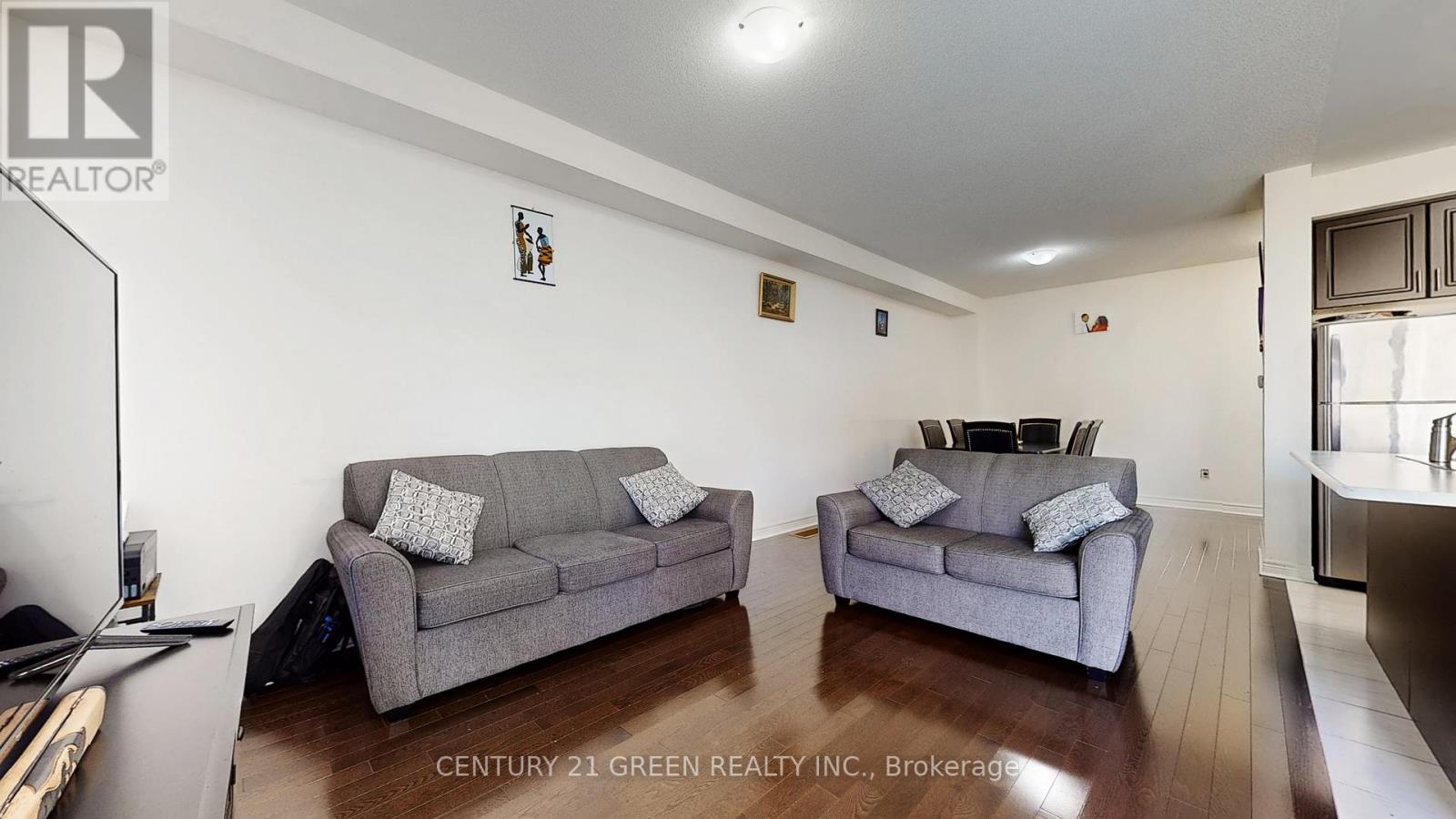 30 Canary Close, Brampton (Credit Valley), Ontario  L6X 5L1 - Photo 9 - W12339379
