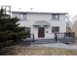 389 BURNHAMTHORPE ROAD, Toronto, Ontario