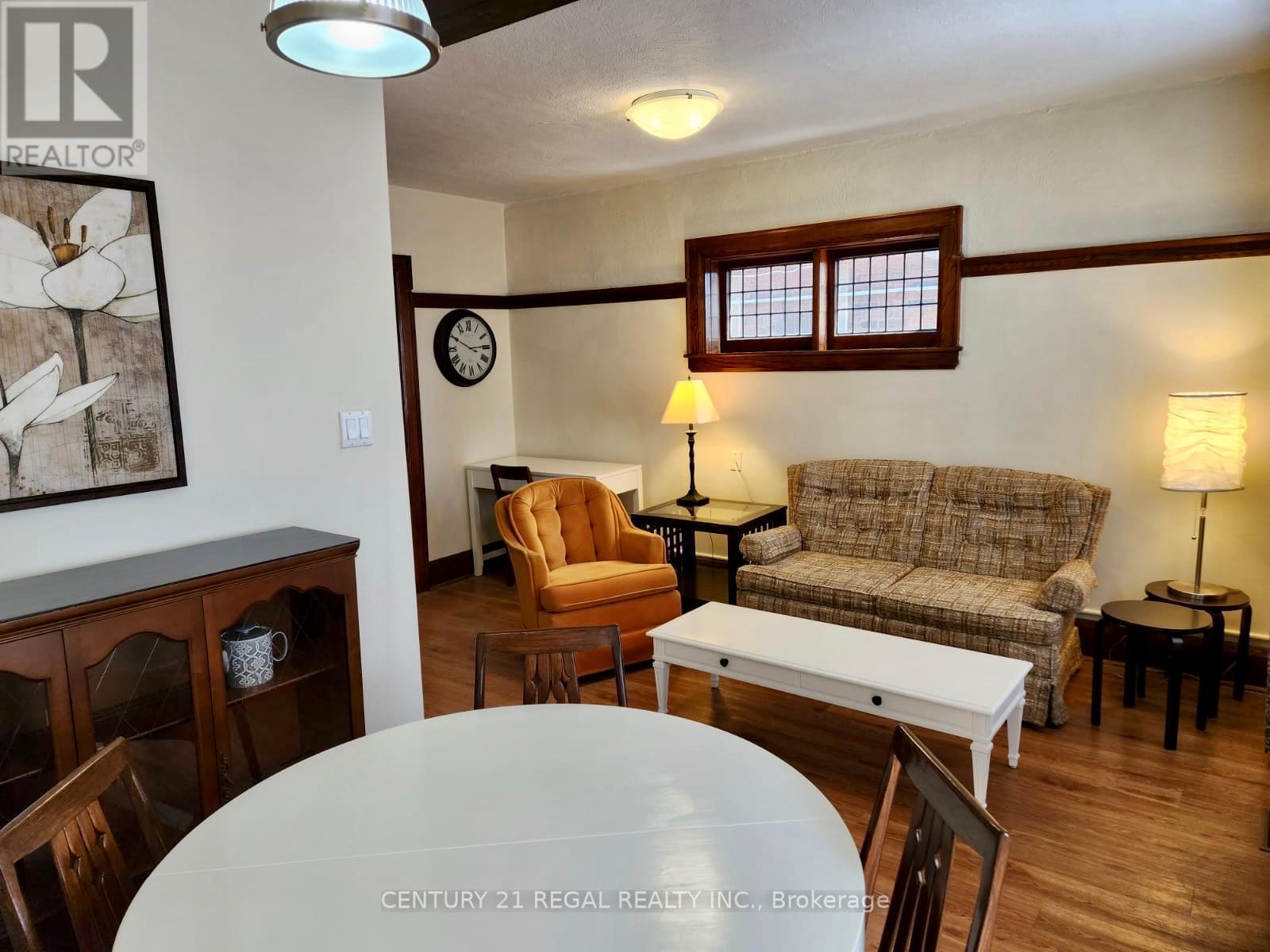 32 Chamberlain Avenue, Toronto, Ontario  M6E 4J8 - Photo 23 - W12339433