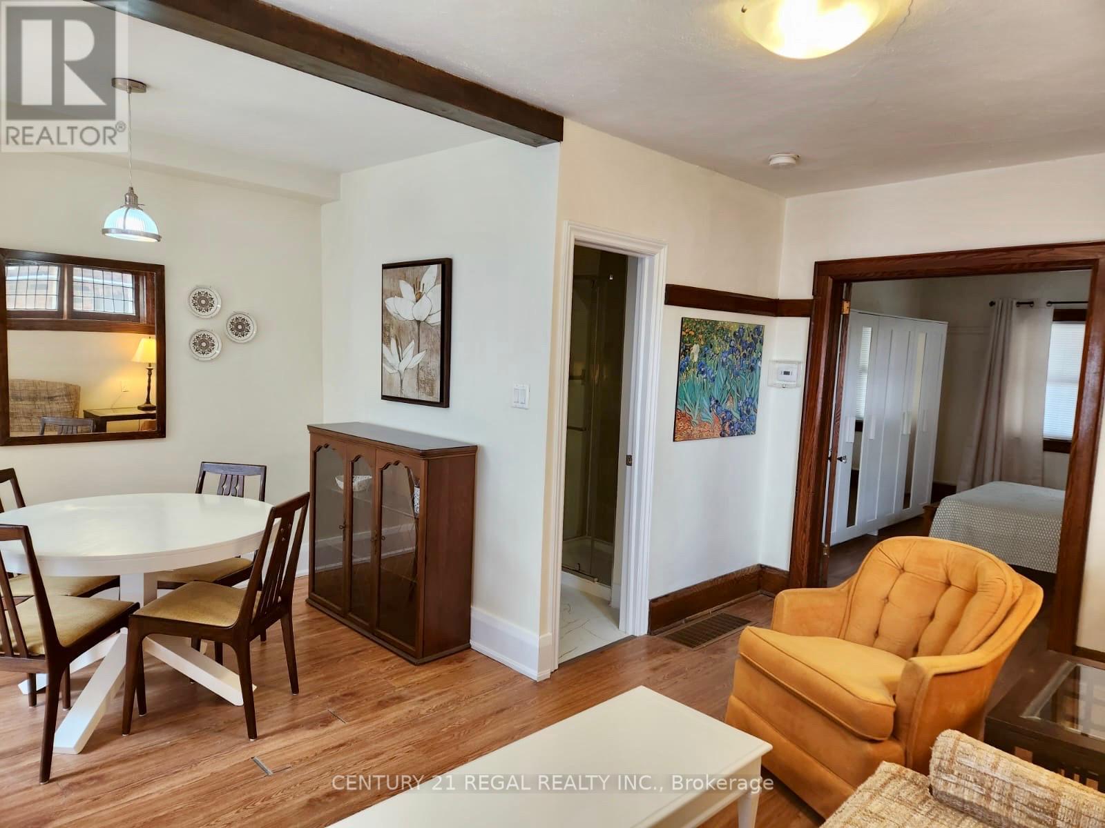 32 Chamberlain Avenue, Toronto, Ontario  M6E 4J8 - Photo 25 - W12339433