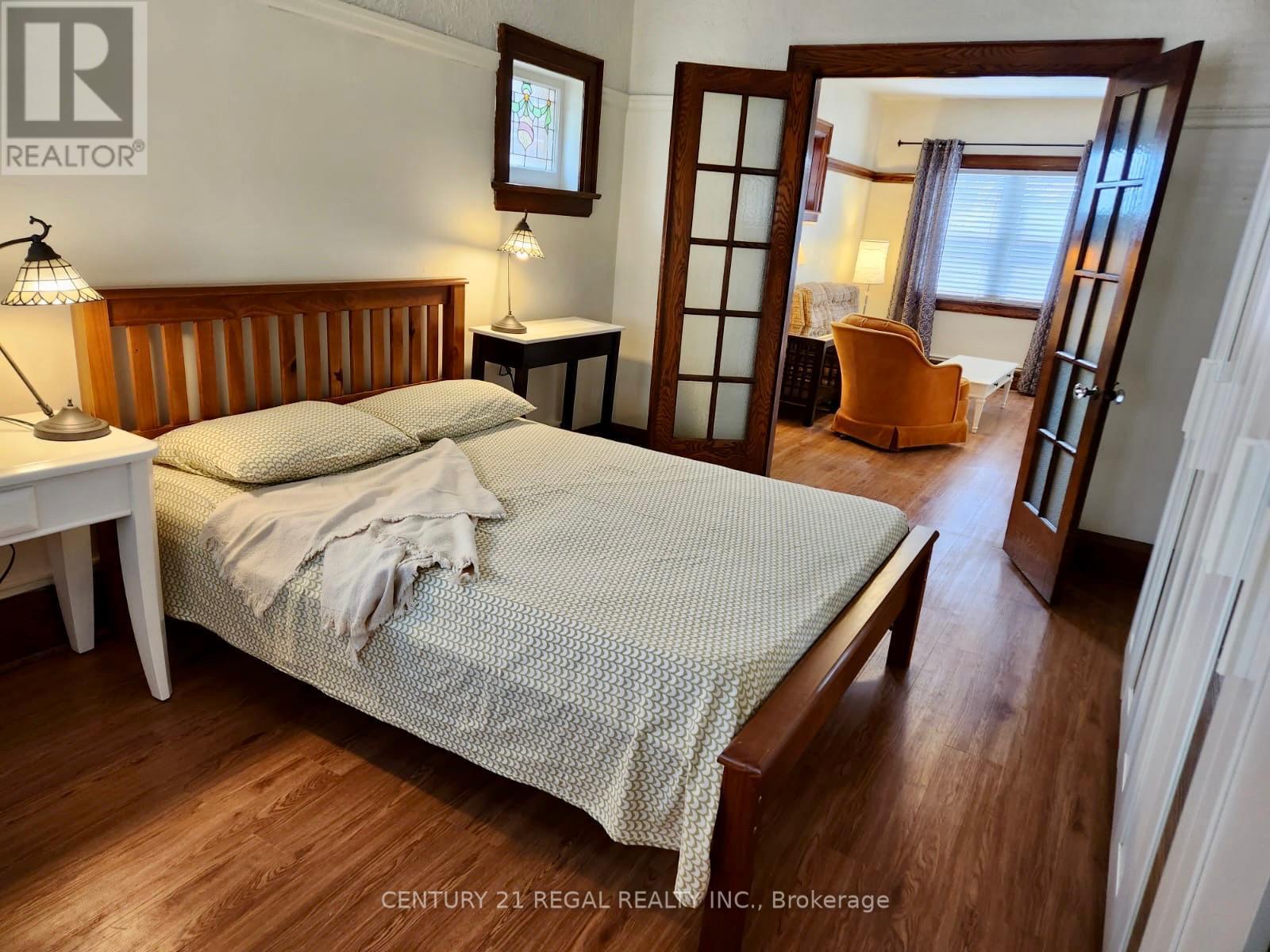 32 Chamberlain Avenue, Toronto, Ontario  M6E 4J8 - Photo 27 - W12339433