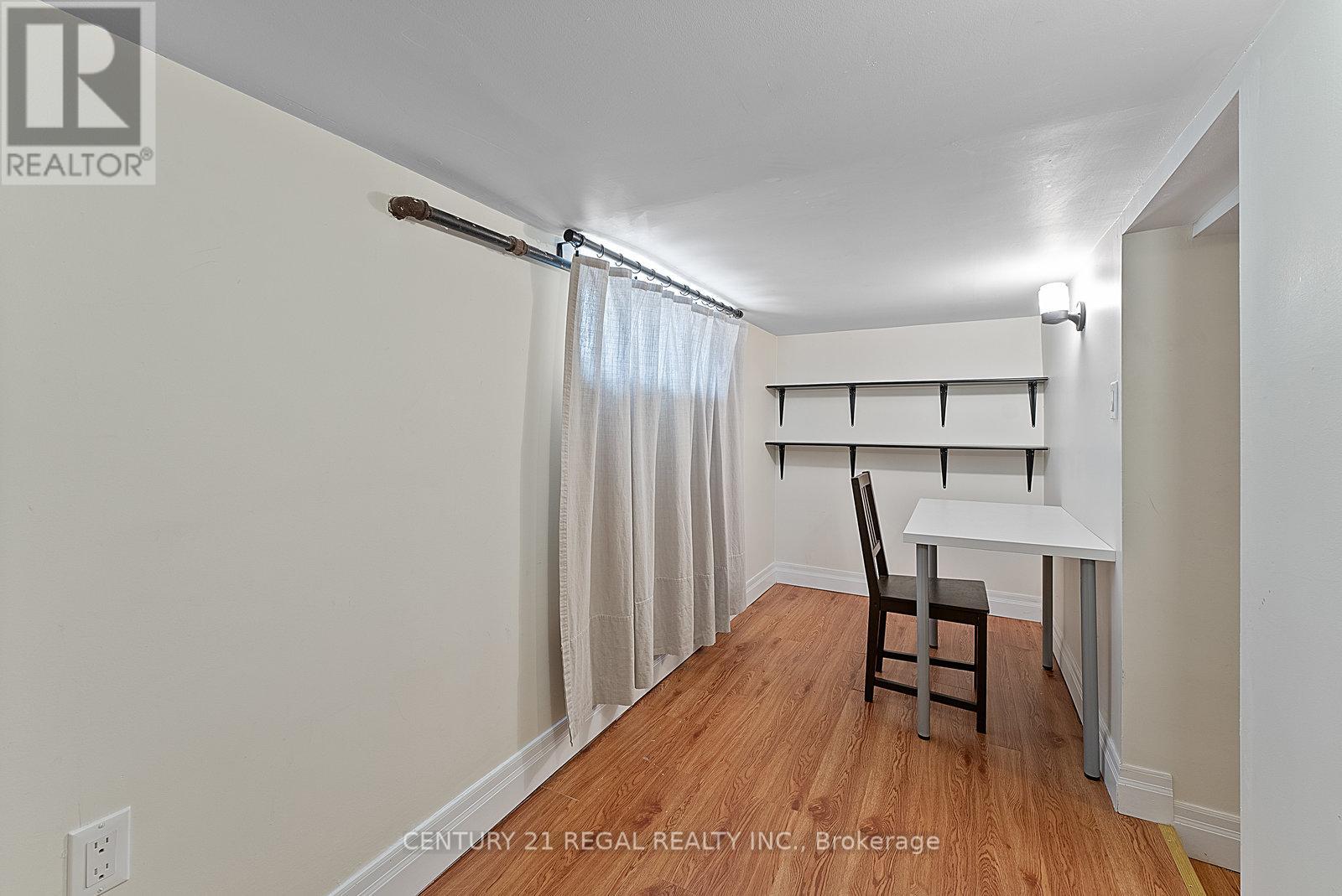 32 Chamberlain Avenue, Toronto, Ontario  M6E 4J8 - Photo 40 - W12339433