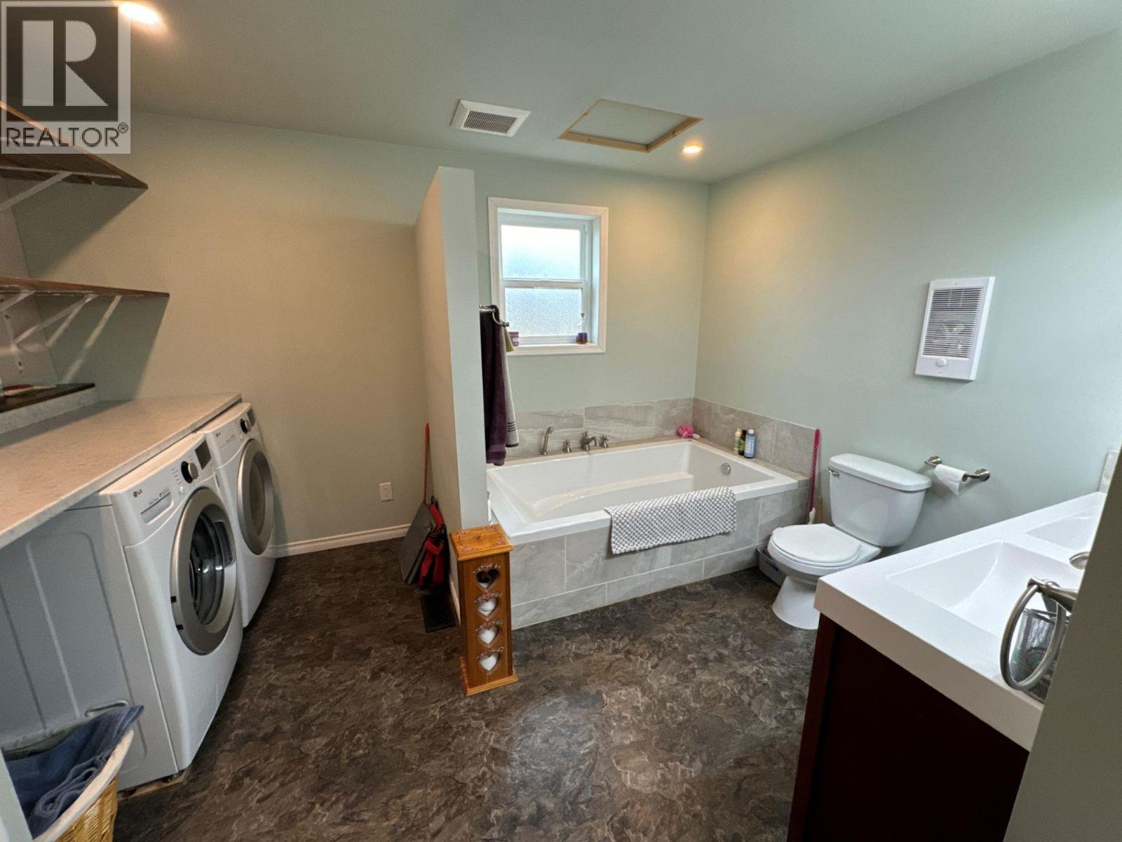 5175 Siminoff Road, Grand Forks, British Columbia  V0H 1H4 - Photo 15 - 10359054