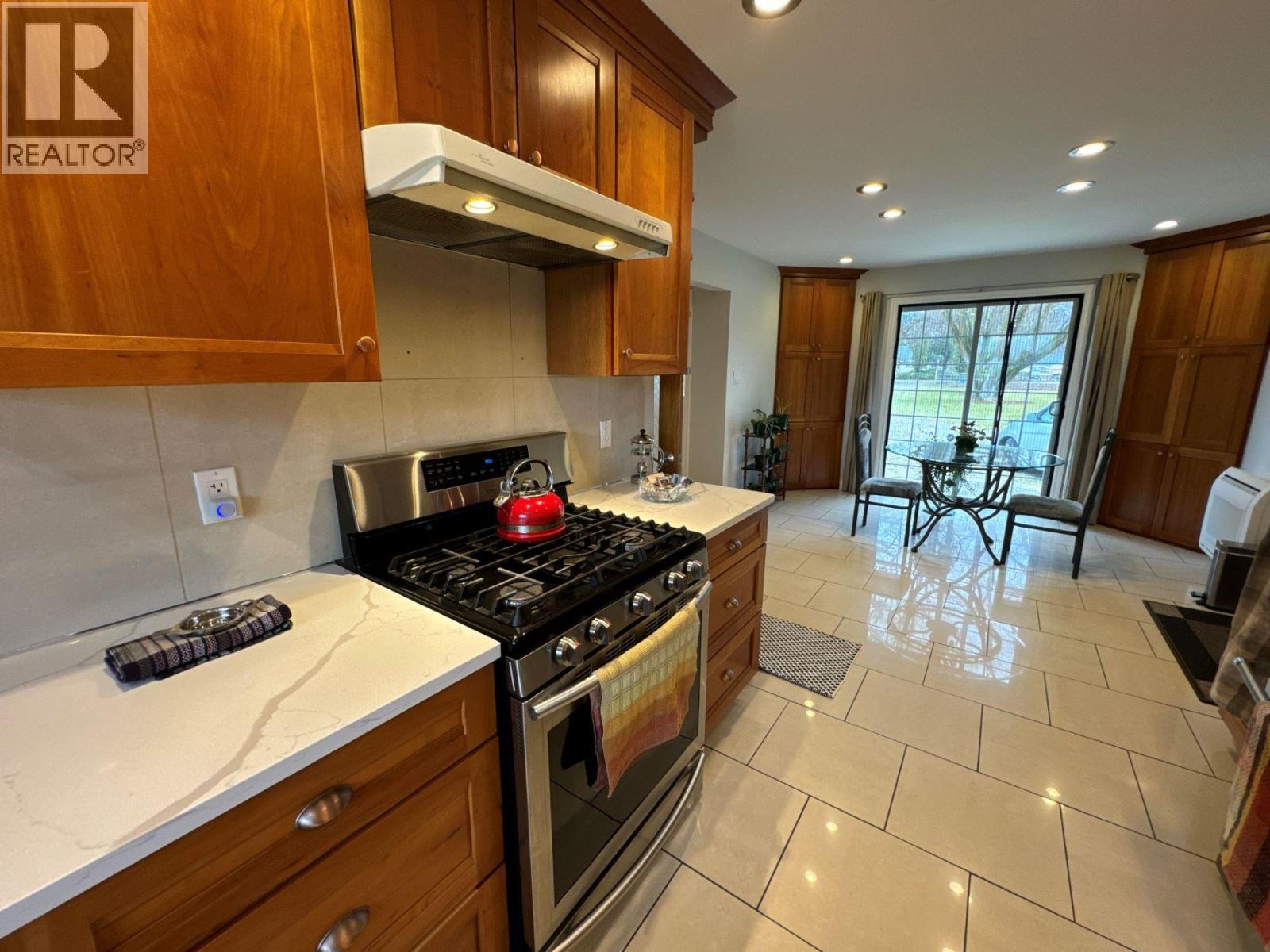 5175 Siminoff Road, Grand Forks, British Columbia  V0H 1H4 - Photo 9 - 10359054