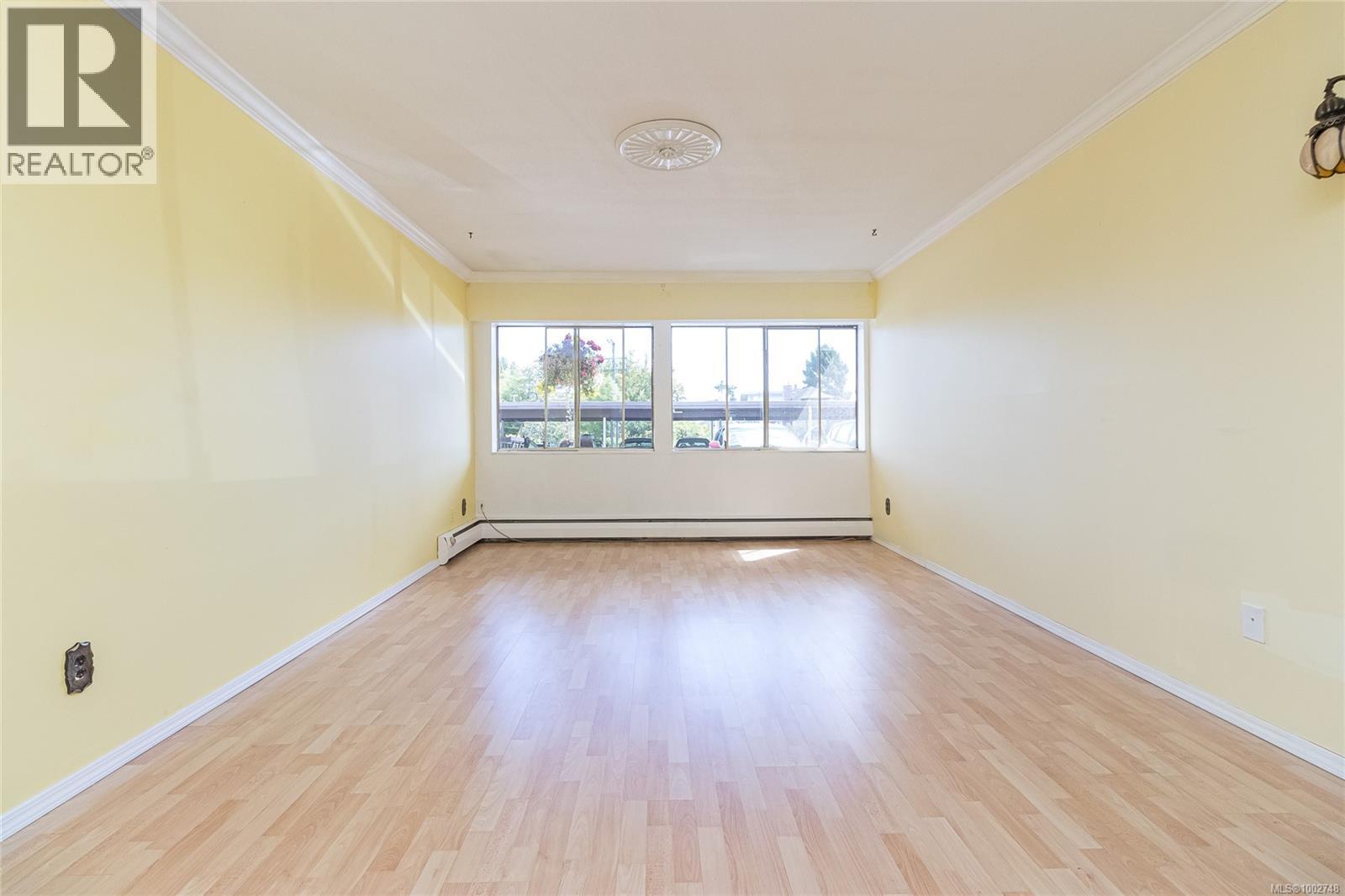 118 964 Heywood Ave, Victoria, British Columbia  V8V 2Y5 - Photo 2 - 1002748