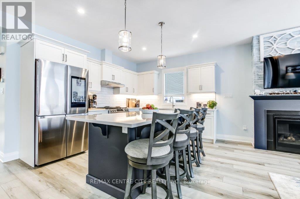 416 Breakwater Boulevard, Central Elgin, Ontario  N5L 0B5 - Photo 12 - X12339635