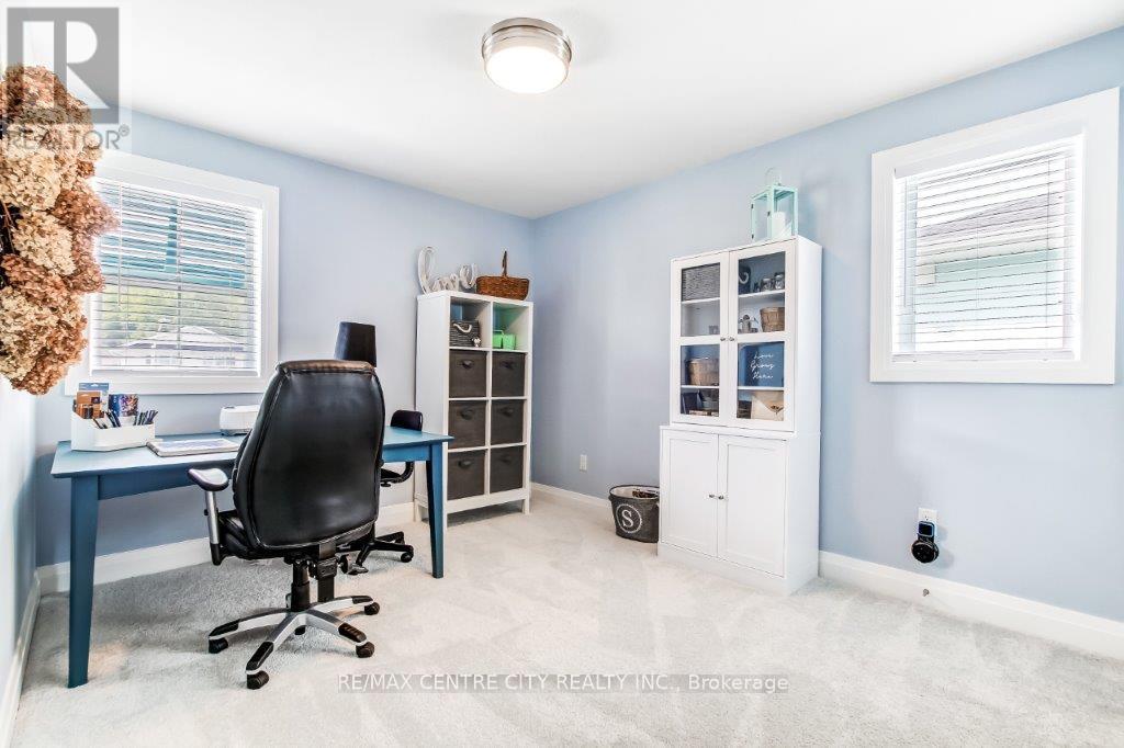 416 Breakwater Boulevard, Central Elgin, Ontario  N5L 0B5 - Photo 26 - X12339635
