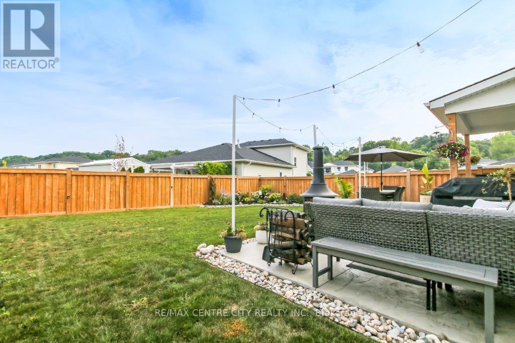 416 Breakwater Boulevard, Central Elgin, Ontario  N5L 0B5 - Photo 31 - X12339635