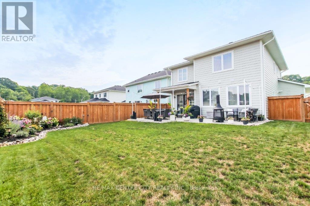 416 Breakwater Boulevard, Central Elgin, Ontario  N5L 0B5 - Photo 36 - X12339635