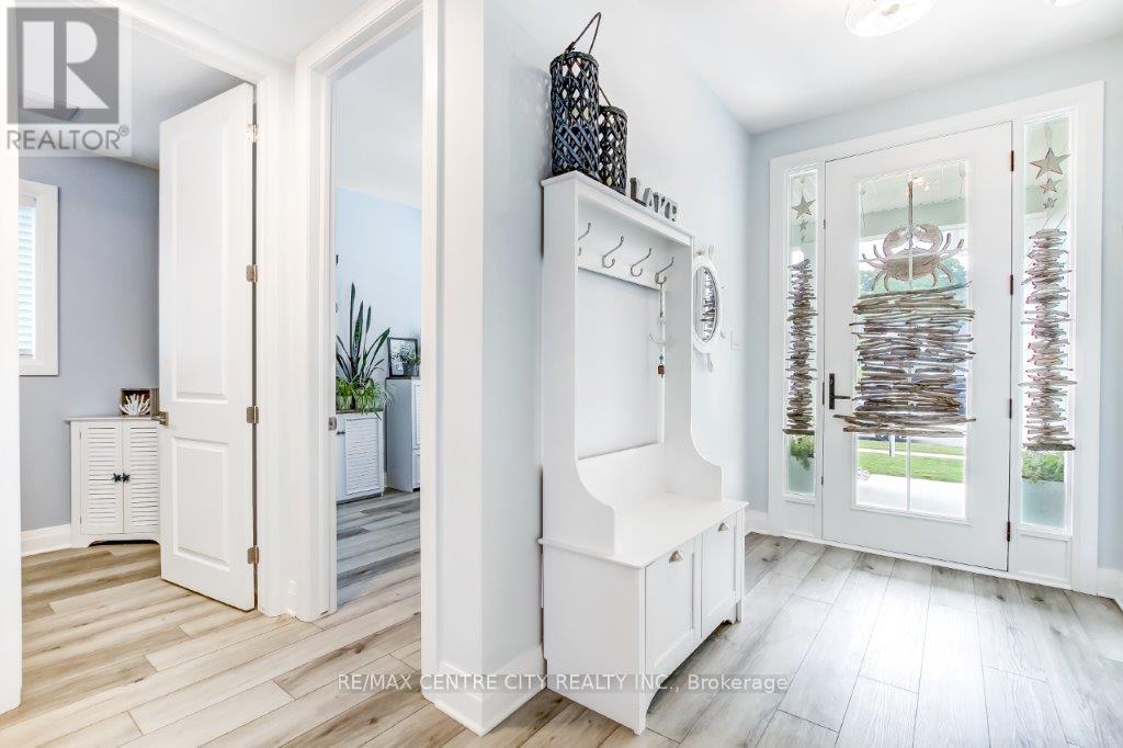 416 Breakwater Boulevard, Central Elgin, Ontario  N5L 0B5 - Photo 7 - X12339635