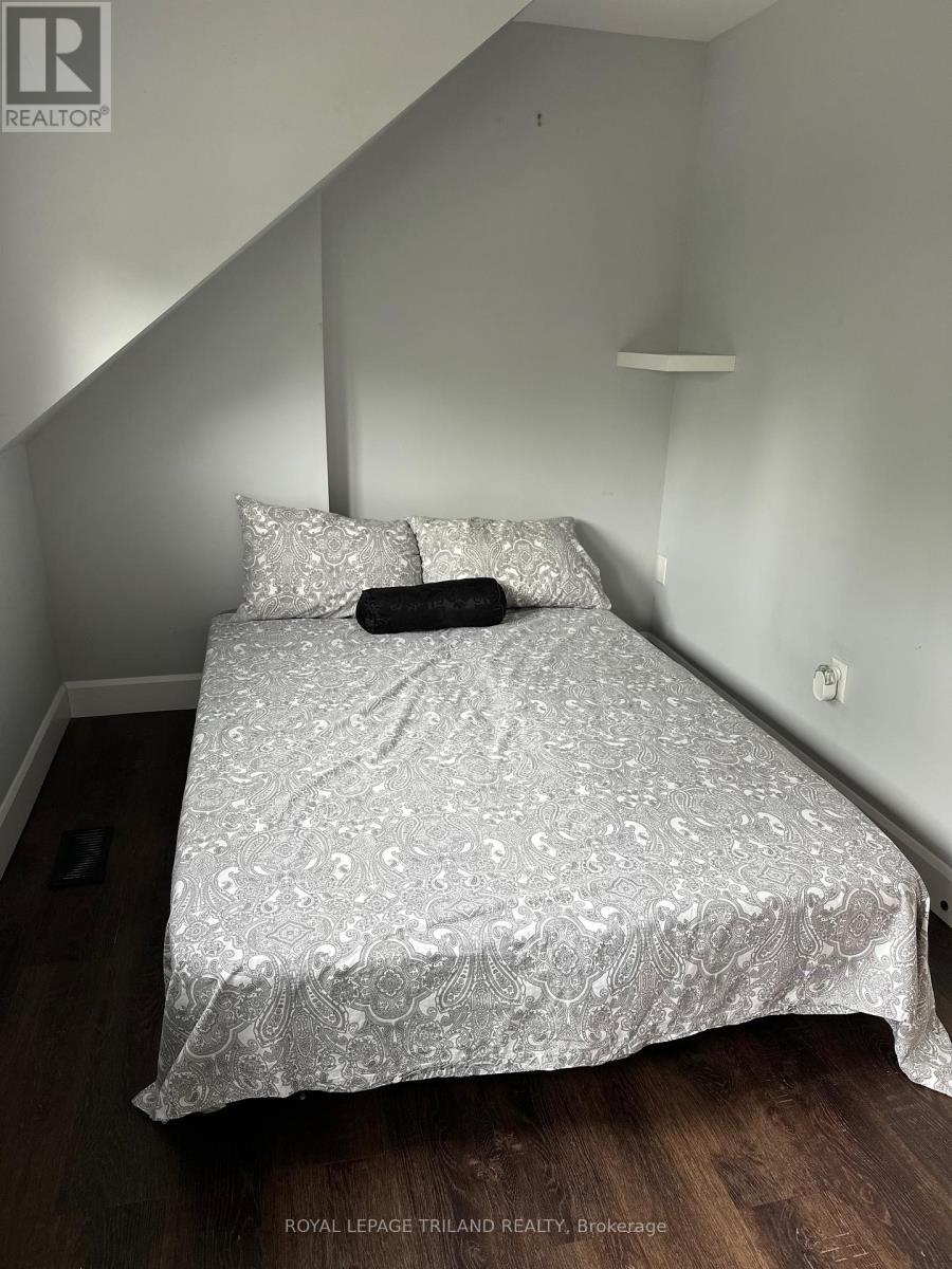 587 Rosedale Street, London East (East F), Ontario  N6B 2C7 - Photo 18 - X12339692