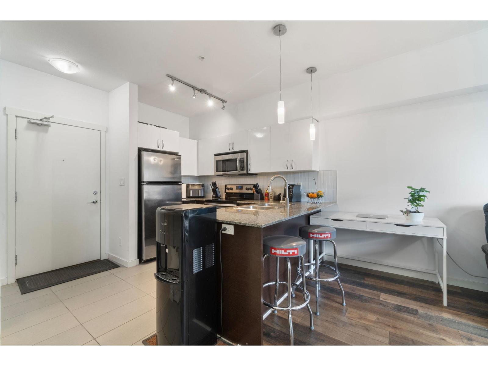 322 13728 108 Avenue, Surrey, British Columbia  V3T 0G2 - Photo 2 - R3036203