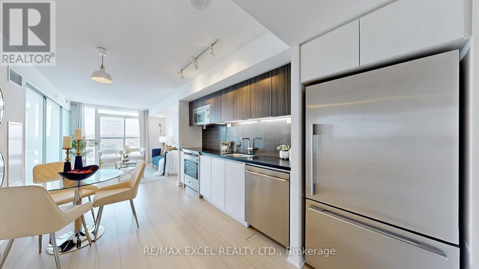3911 - 85 Queens Wharf Road, Toronto, Ontario  M5V 0J9 - Photo 14 - C12339488
