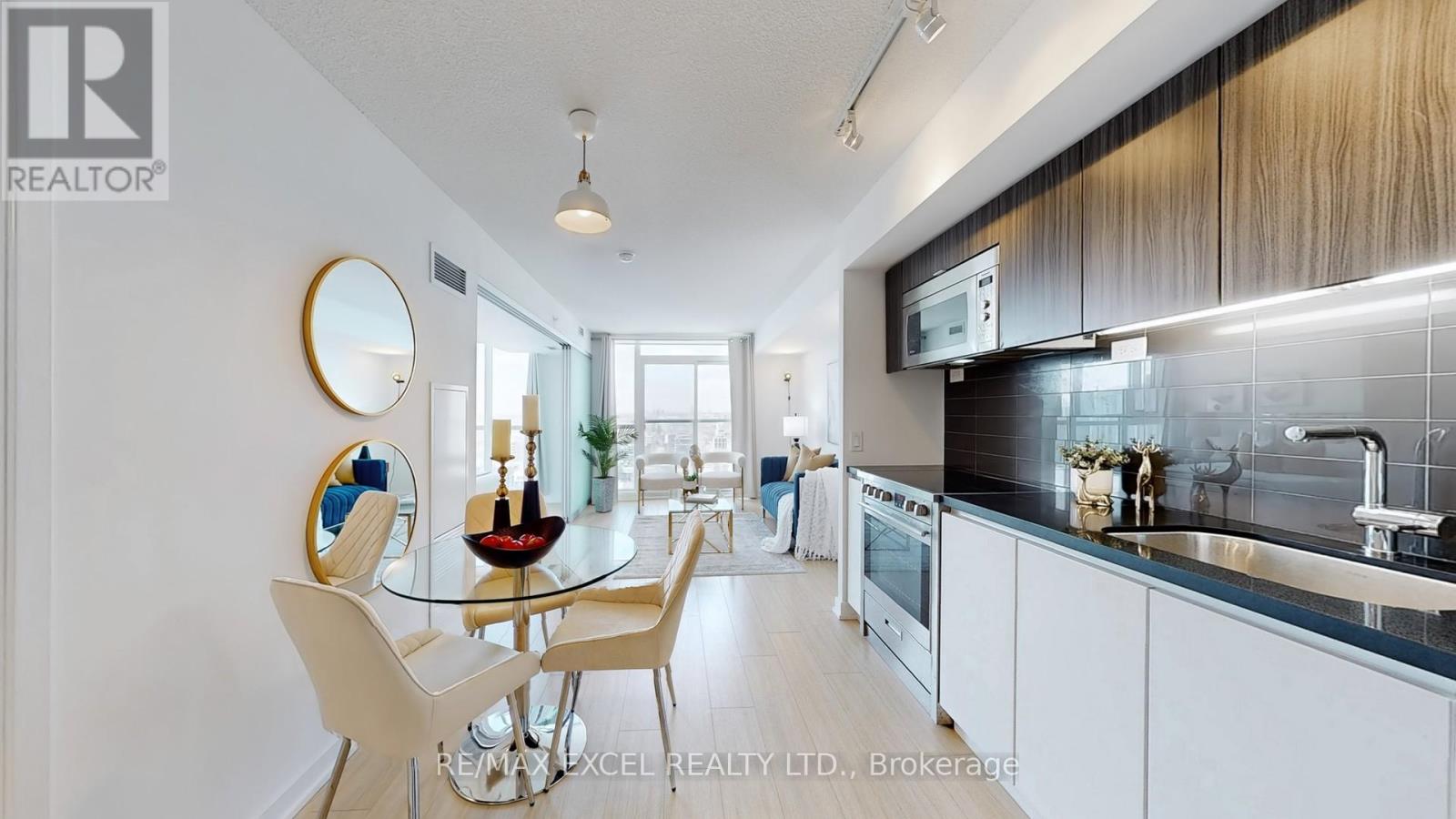 3911 - 85 Queens Wharf Road, Toronto, Ontario  M5V 0J9 - Photo 17 - C12339488