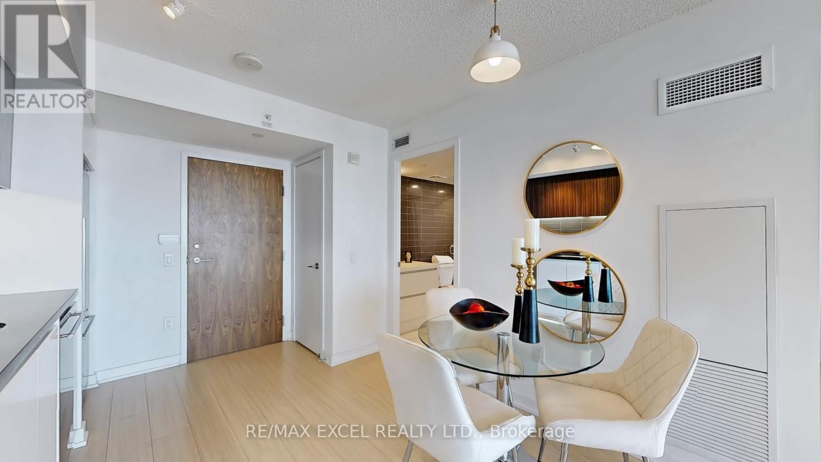 3911 - 85 Queens Wharf Road, Toronto, Ontario  M5V 0J9 - Photo 19 - C12339488