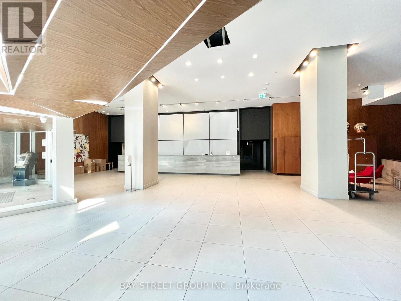 2611 - 75 Queens Wharf Road, Toronto, Ontario  M5V 0J8 - Photo 3 - C12339552