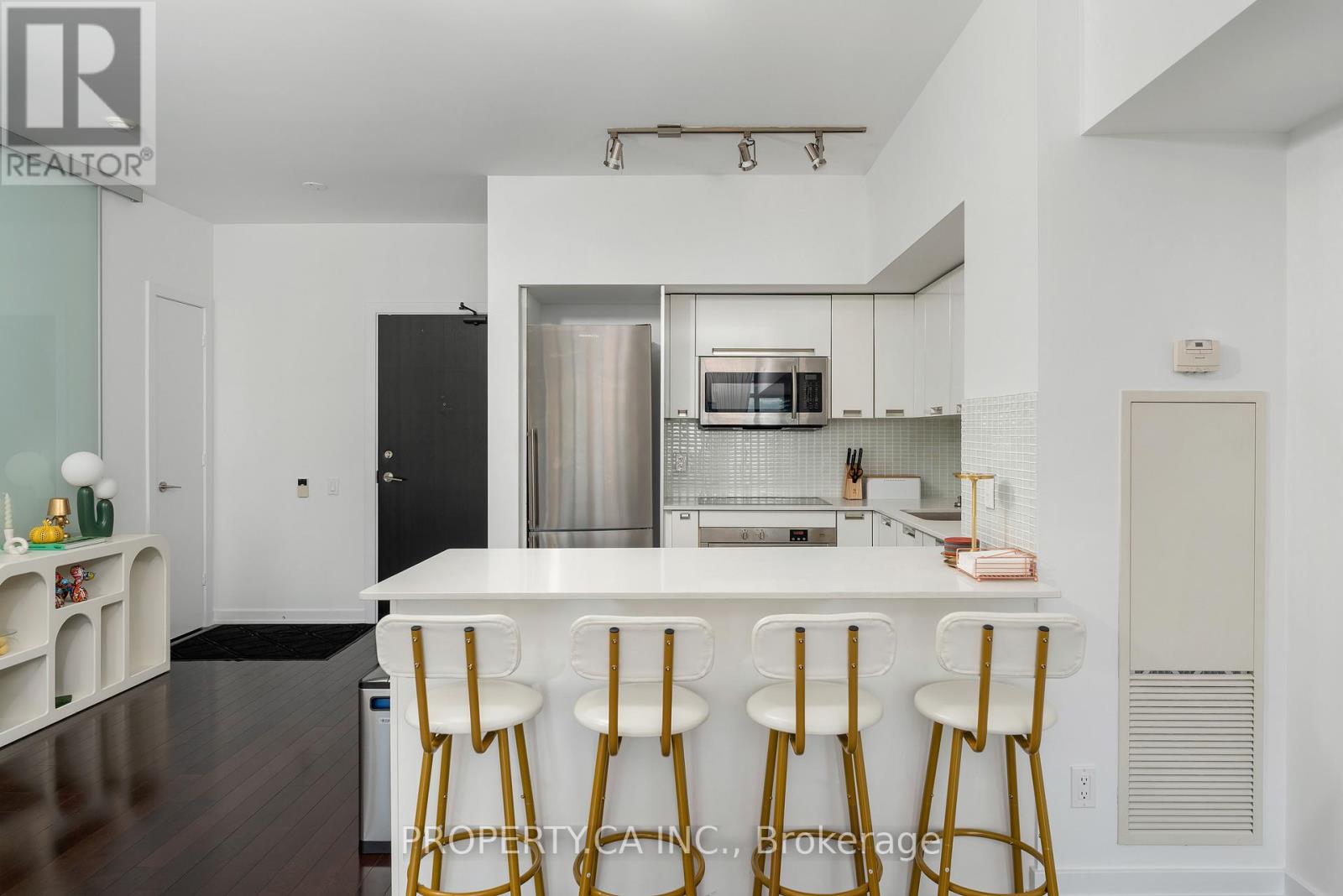 3606 - 33 Charles Street E, Toronto, Ontario  M4Y 0A2 - Photo 4 - C12339556