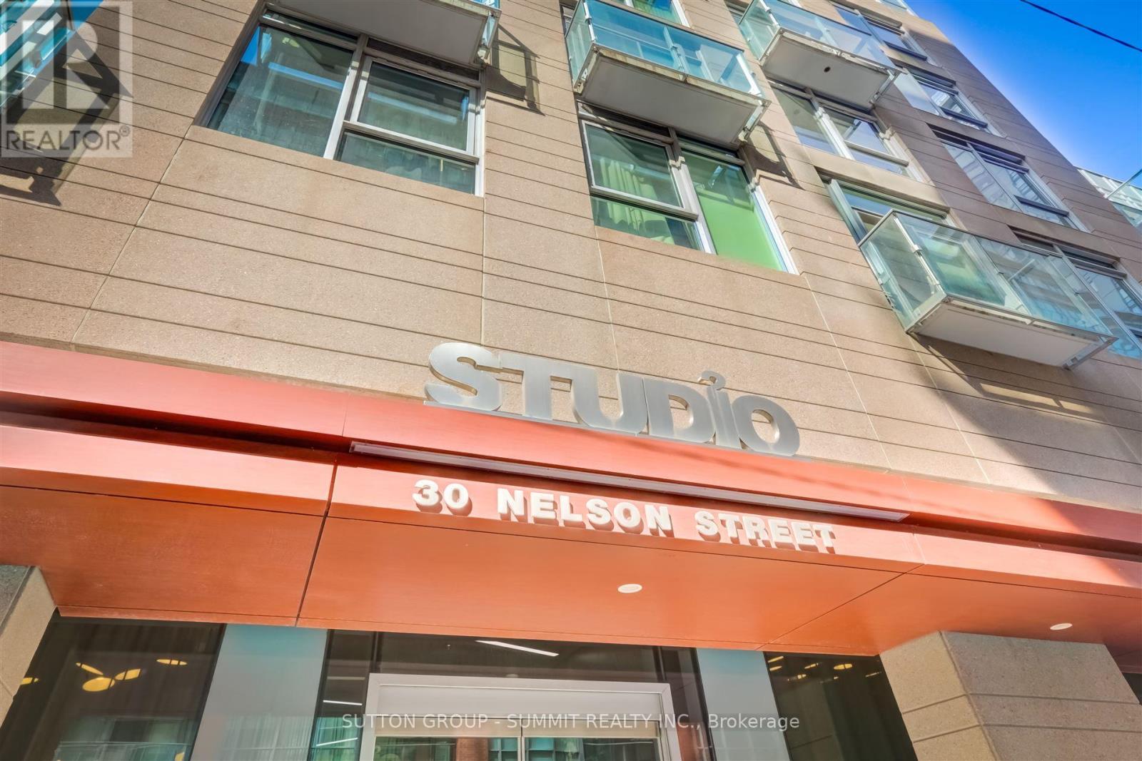 1008 - 30 Nelson Street, Toronto, Ontario  M5V 0H5 - Photo 4 - C12339593