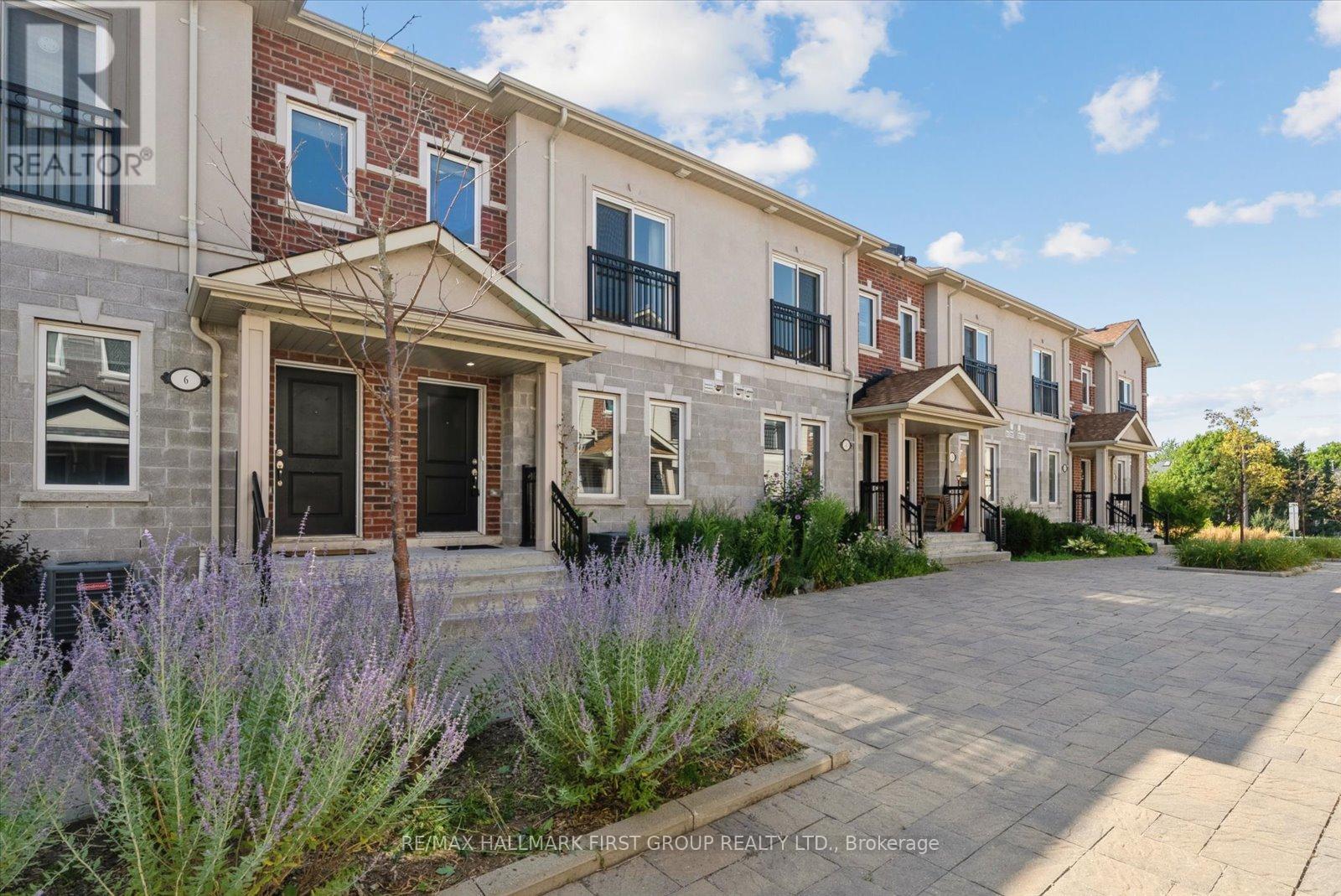 Property at 5 - 1060 ST. HILDA'S WAY image 2