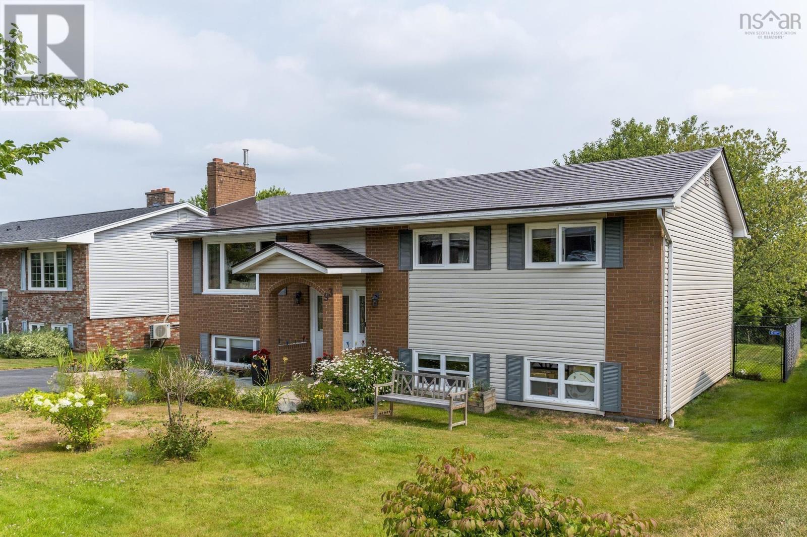 93 Hannebury Drive, Dartmouth, Nova Scotia  B2V 1P7 - Photo 3 - 202519957