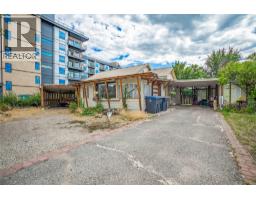 425 Leathead Road, kelowna, British Columbia